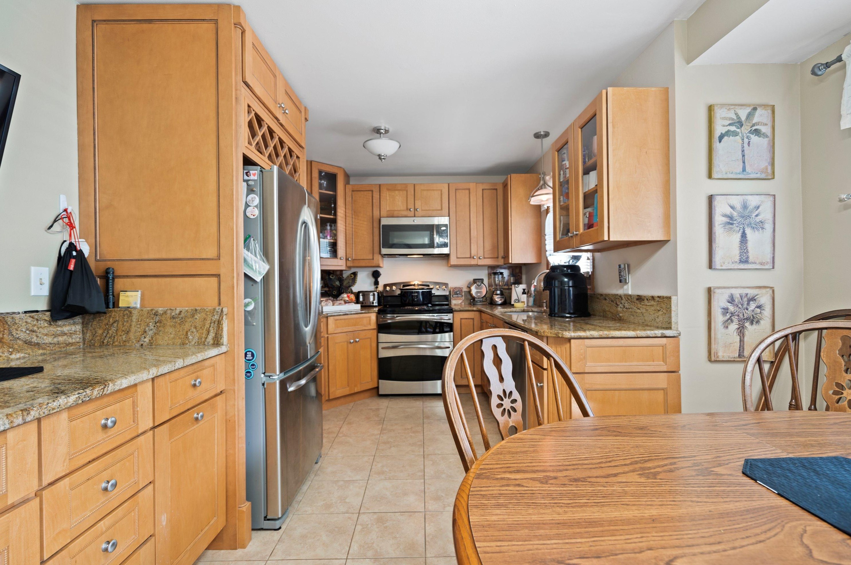 743 College Ave, South Milwaukee, WI 53172-1224