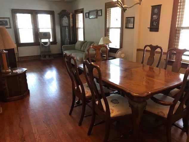 6623 Chambers St, Milwaukee, WI 53210-1330