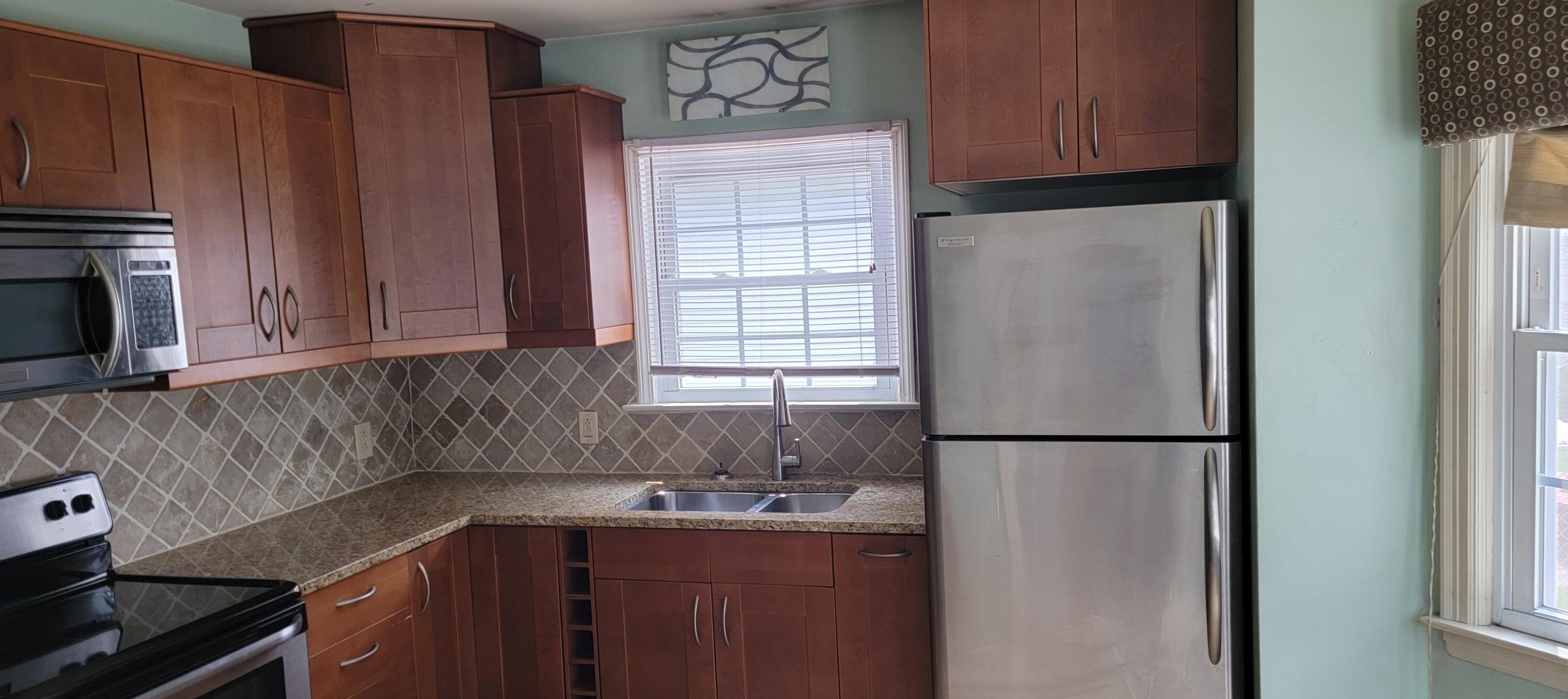 714 Lathrop Ave, Racine, WI 53405-2336