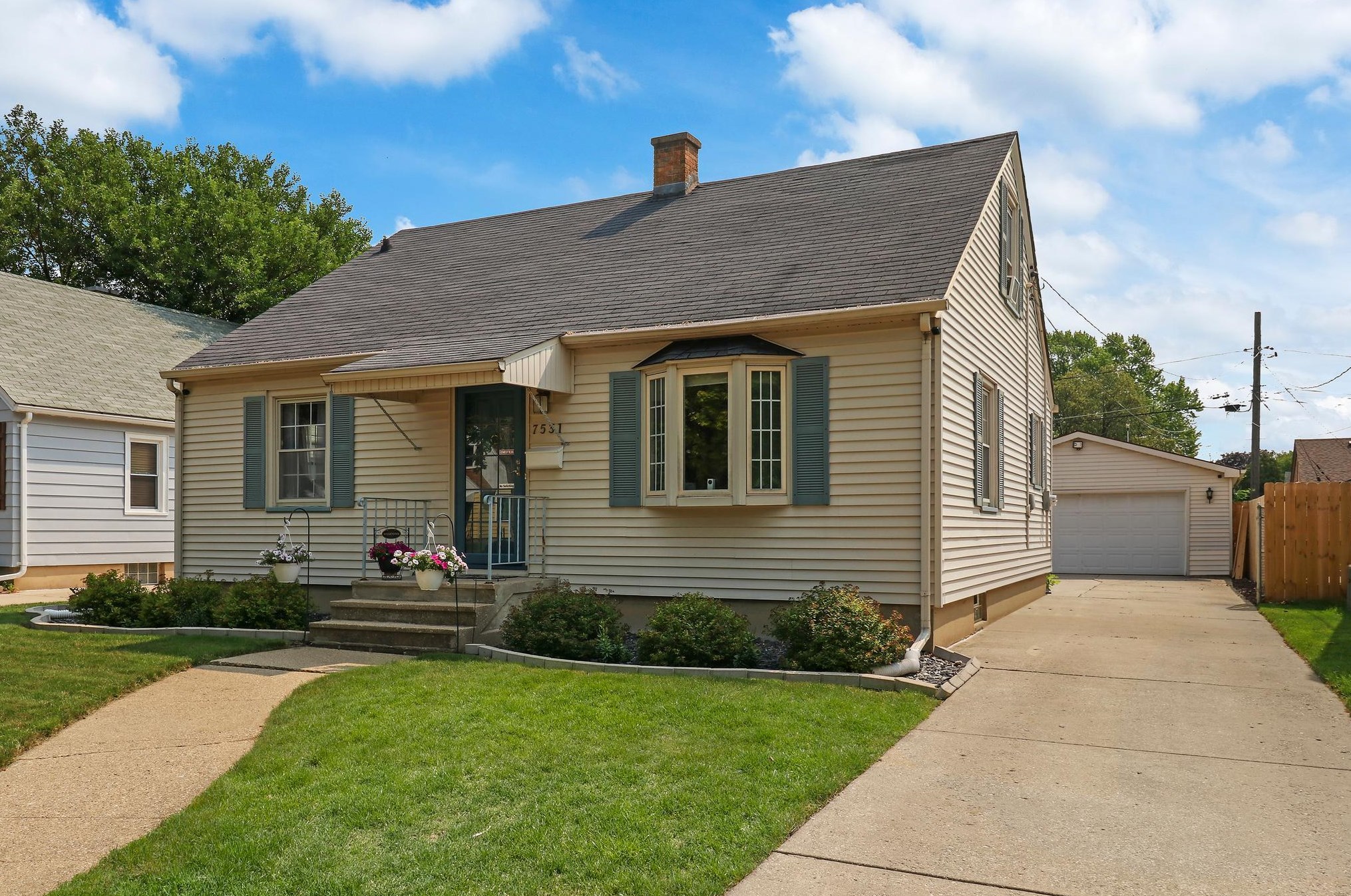 7531 35th Ave, Kenosha, WI 53142