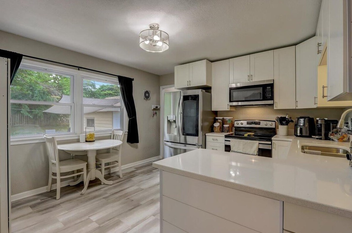 1209 Aspen Dr, Waukesha, WI 53188
