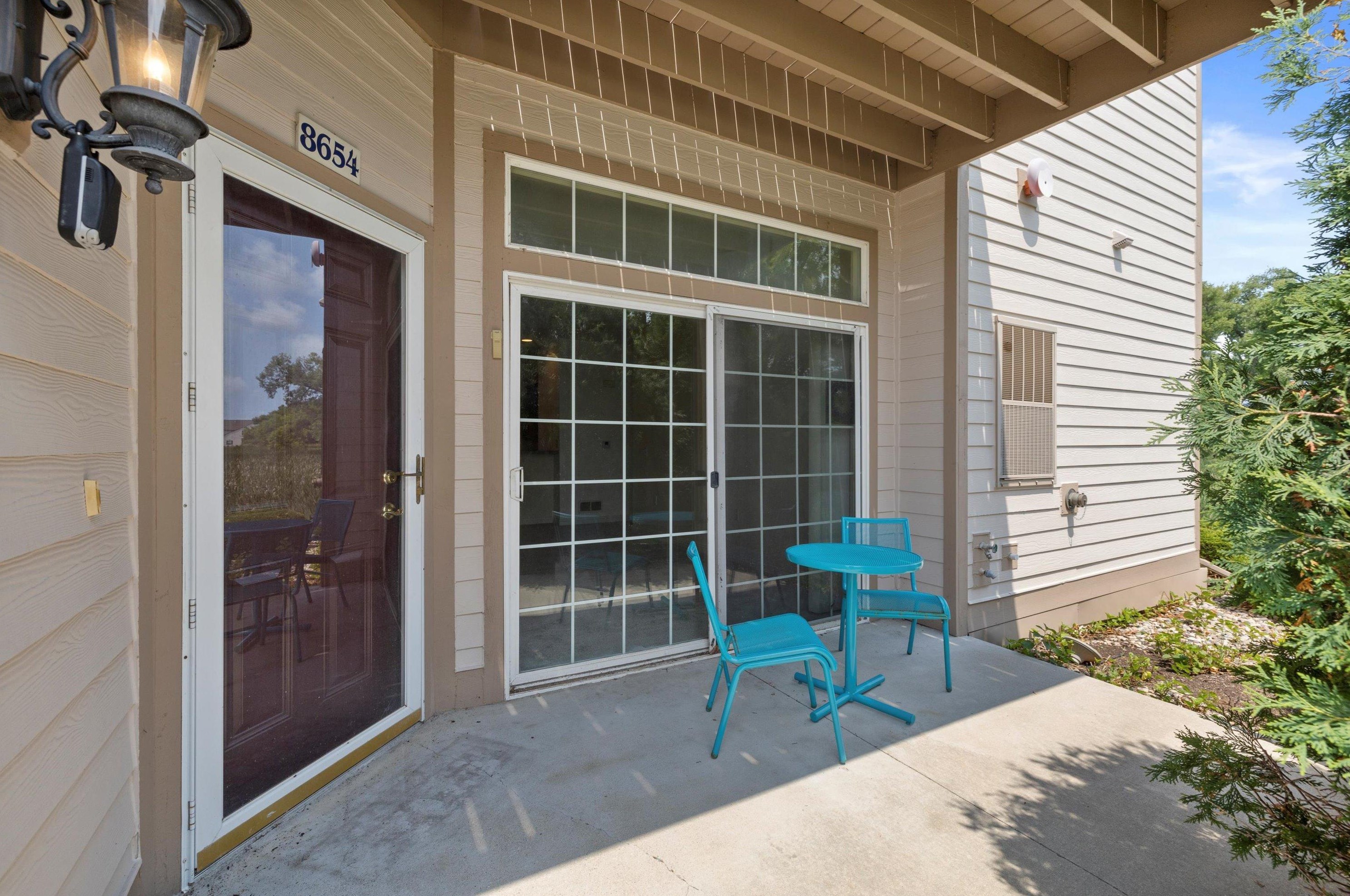 8654 Roxbury Way, Oak Creek, WI 53154-2667
