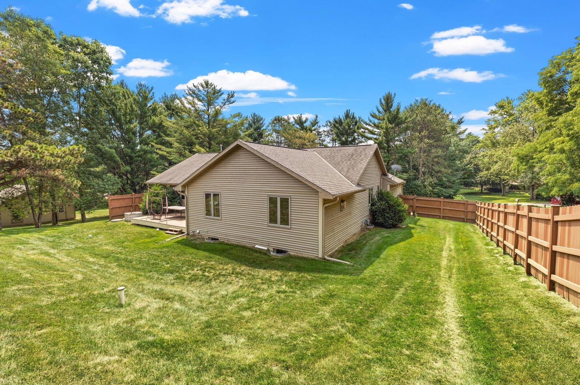468 S Welsh Rd, Wales, WI 53183