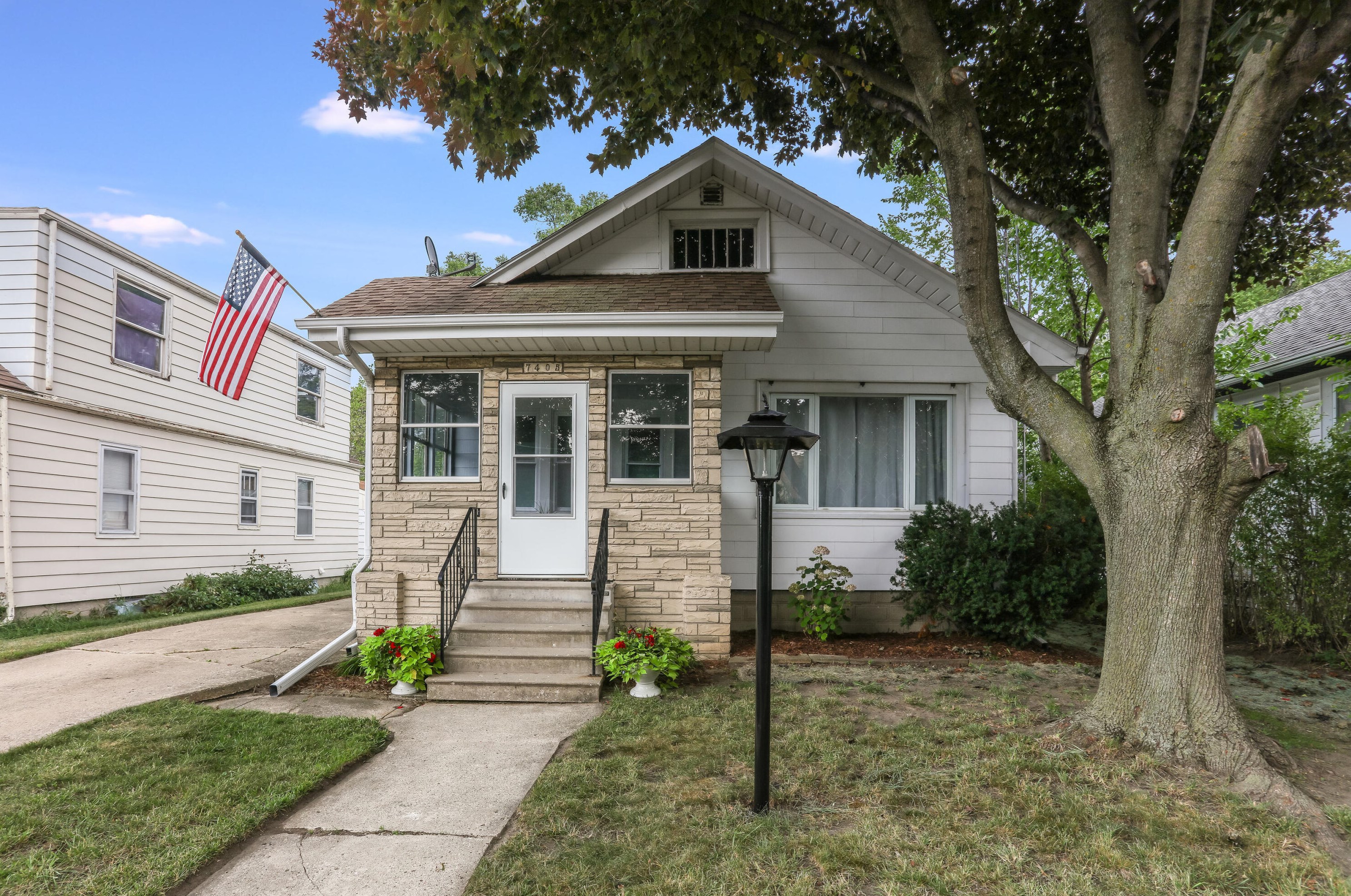 7405 36th Ave, Kenosha, WI 53142
