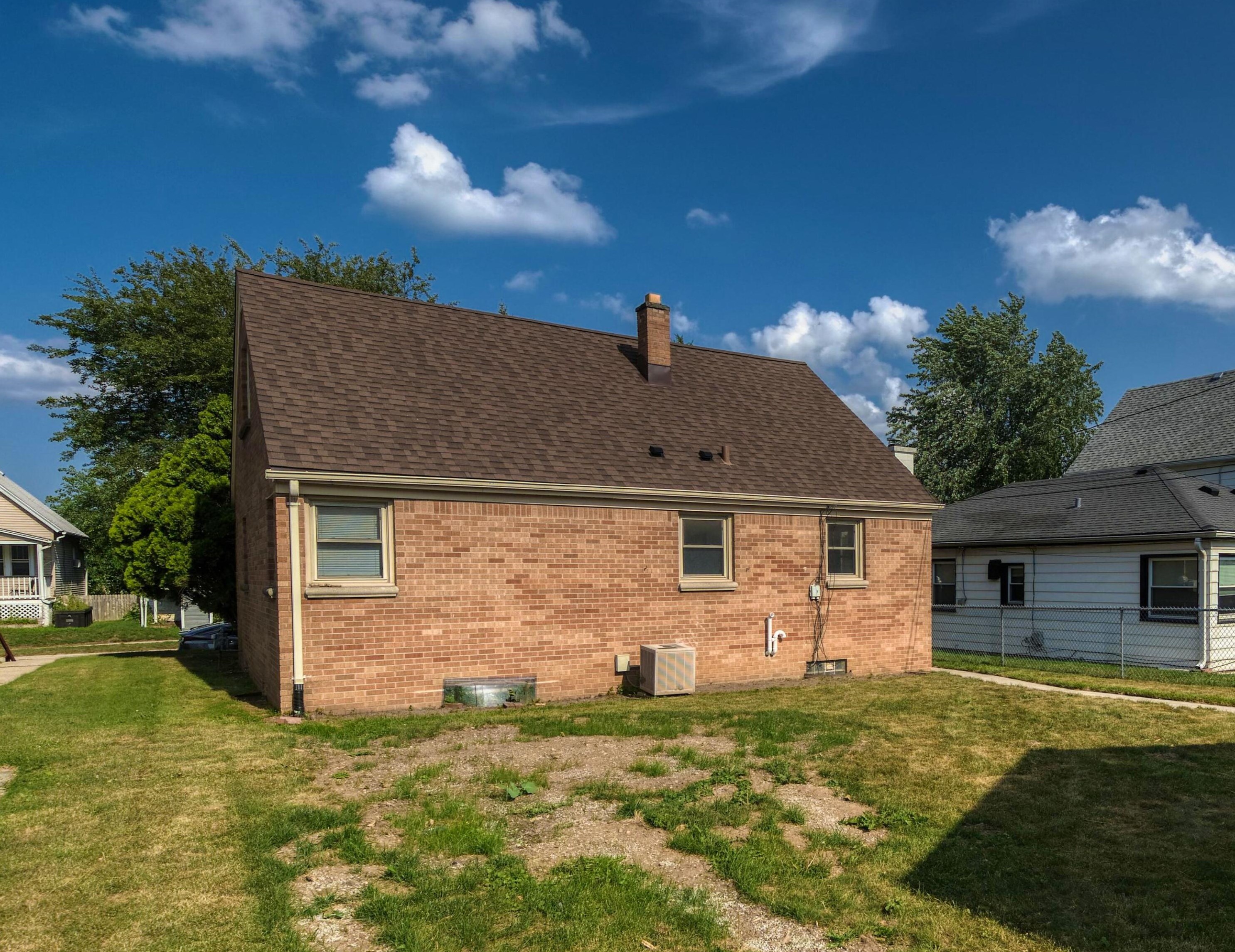 1808 17th Ave, South Milwaukee, WI 53172-1810