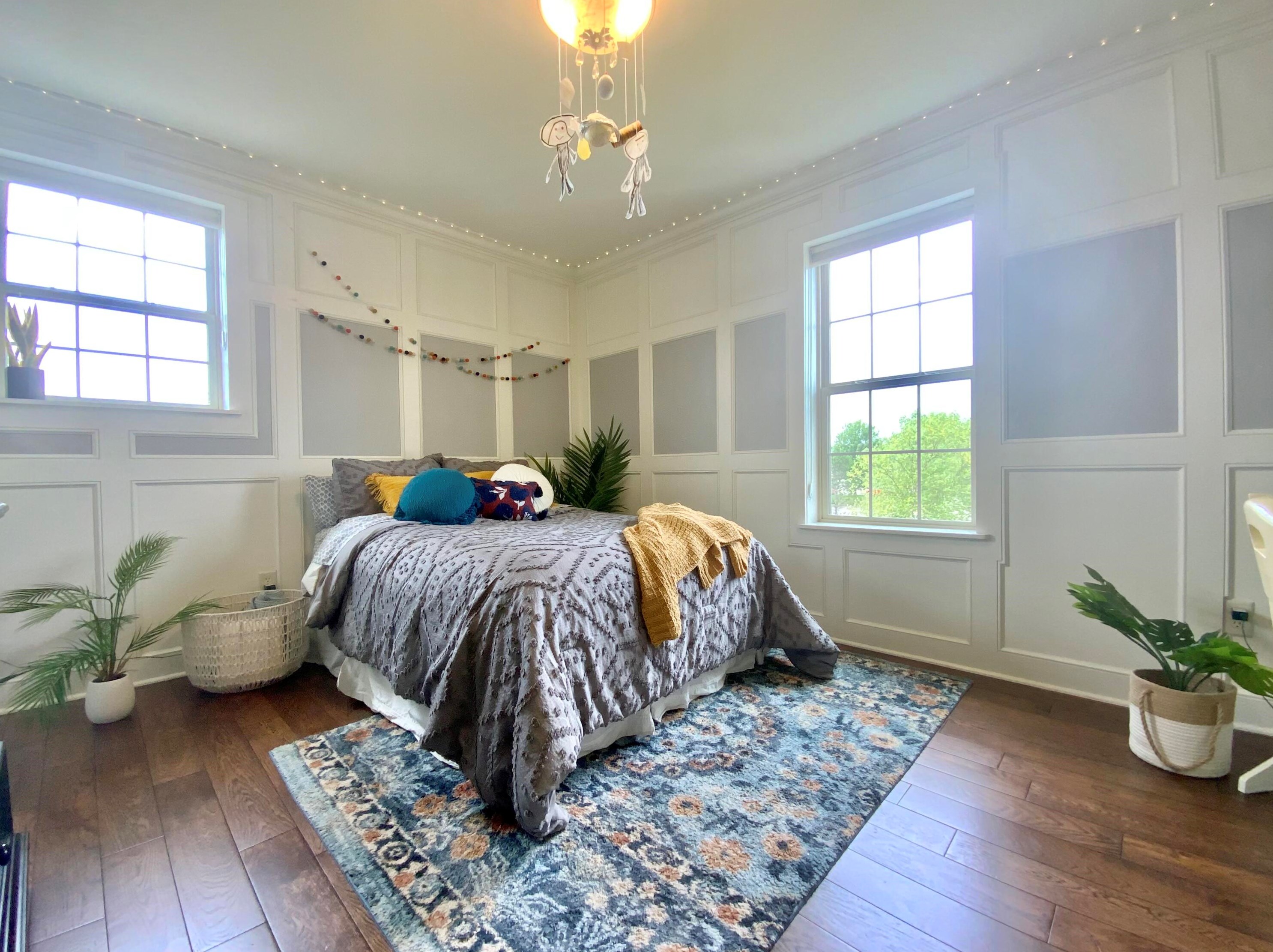 7957 Lakeview Dr, Hales Corners WI  53132-7910 exterior