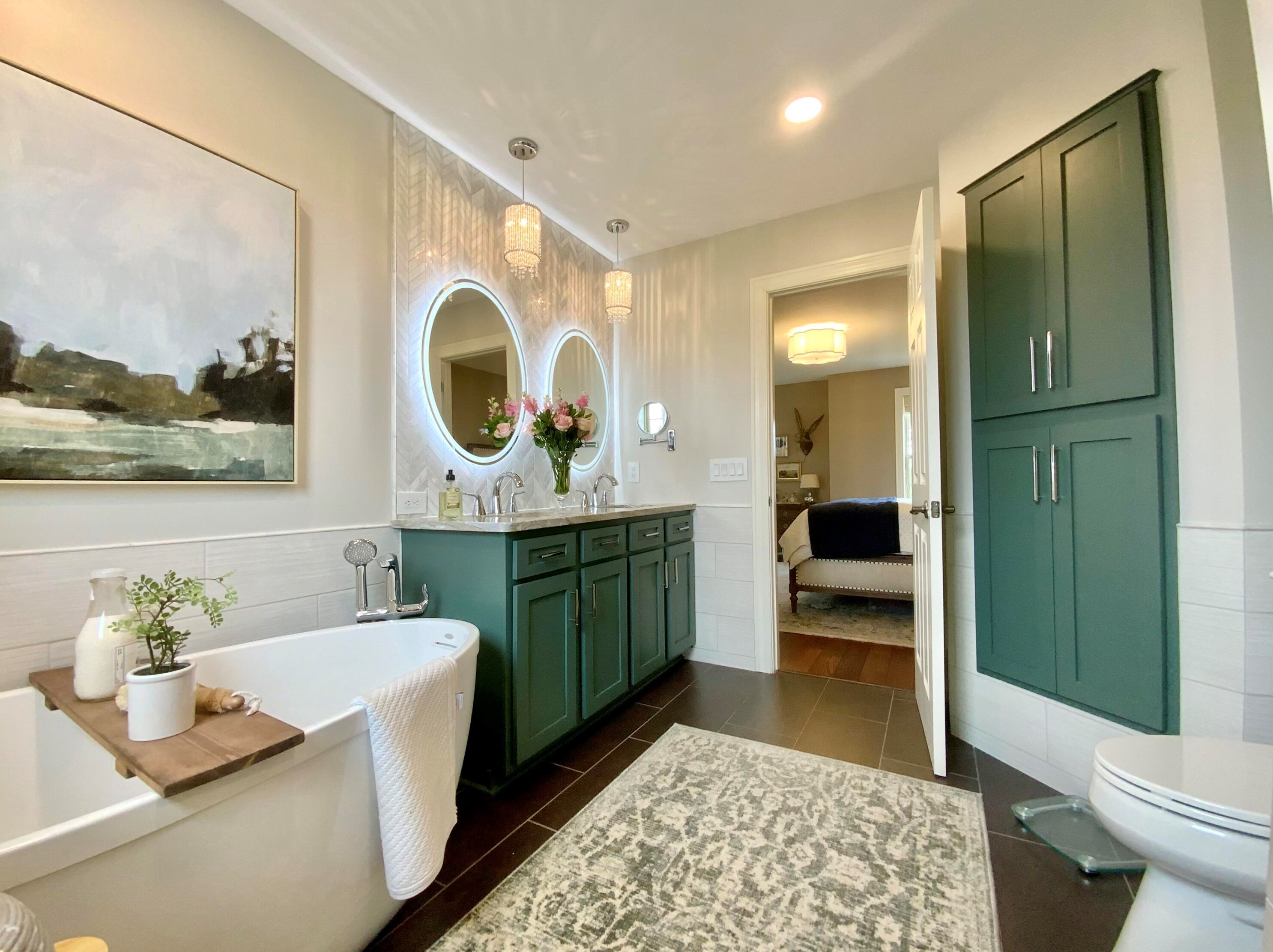 7957 Lakeview Dr, Hales Corners WI  53132-7910 exterior