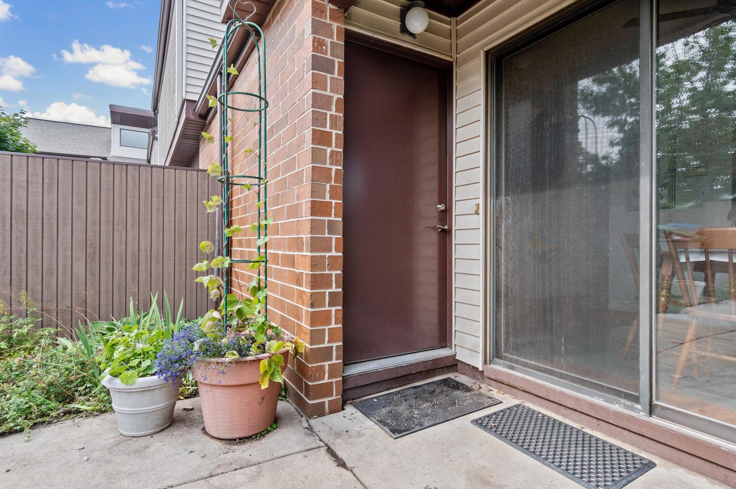 1531 Edgerton Ave, Milwaukee WI  53221-3562 exterior