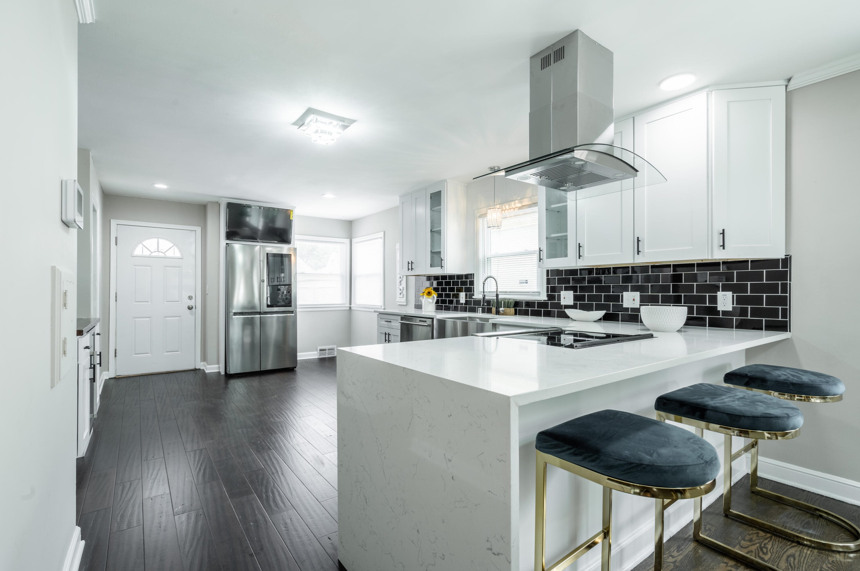 3619 54th Blvd, Milwaukee WI  53216-2805 exterior