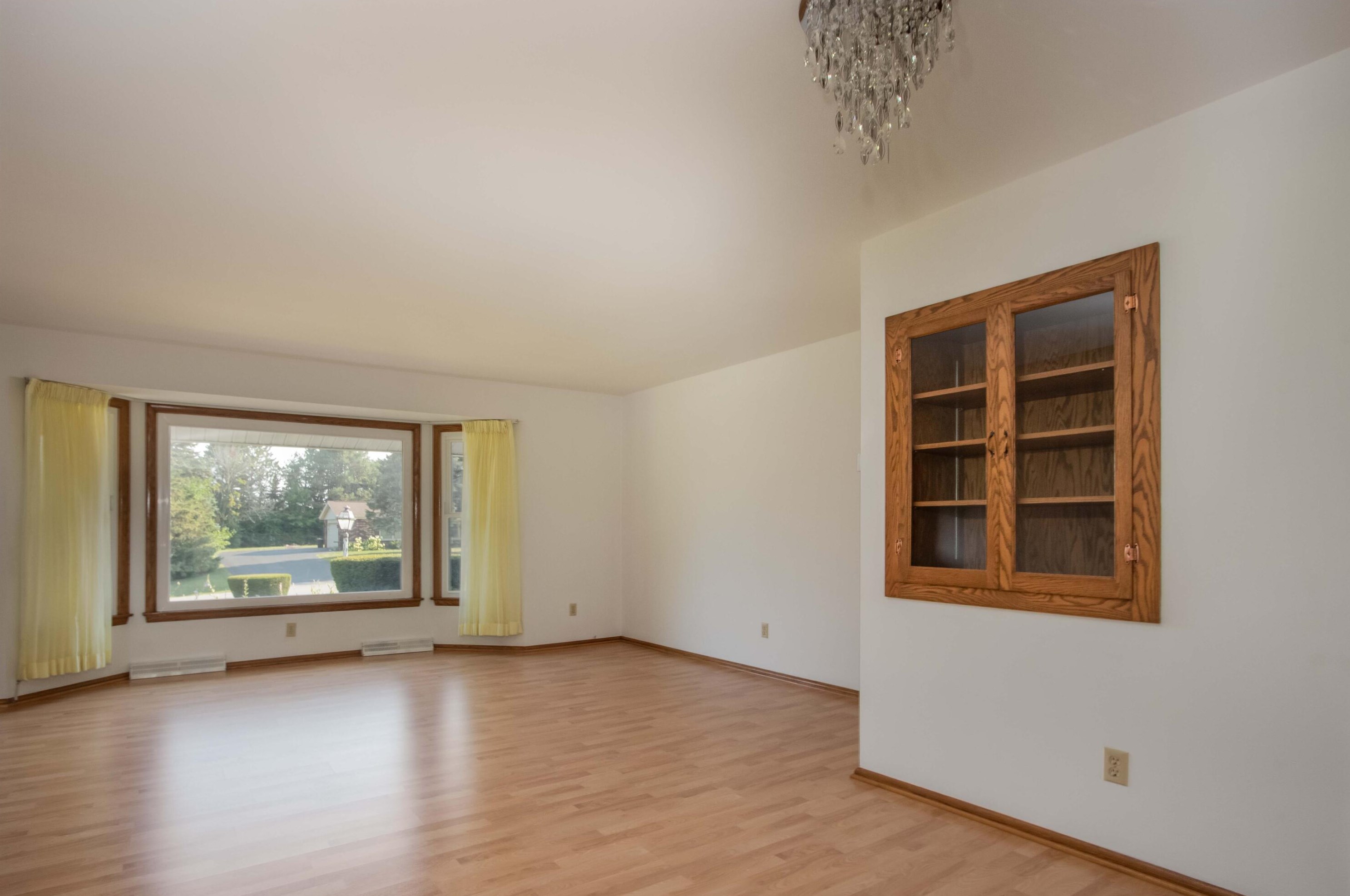 16930 Eldorado Dr, Brookfield, WI 53005-1376