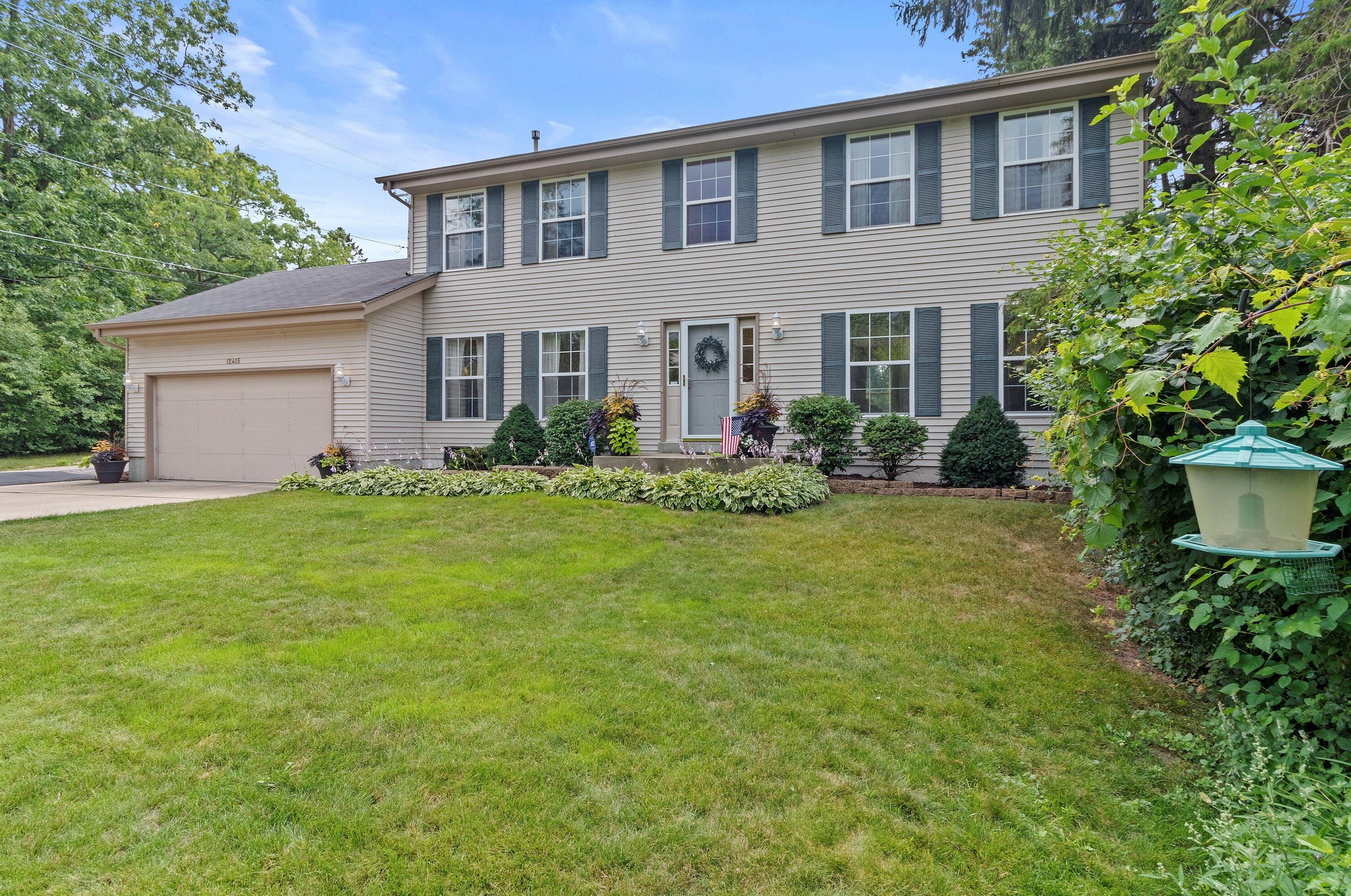 12415 W Forest Dr, Waukesha, WI 53151