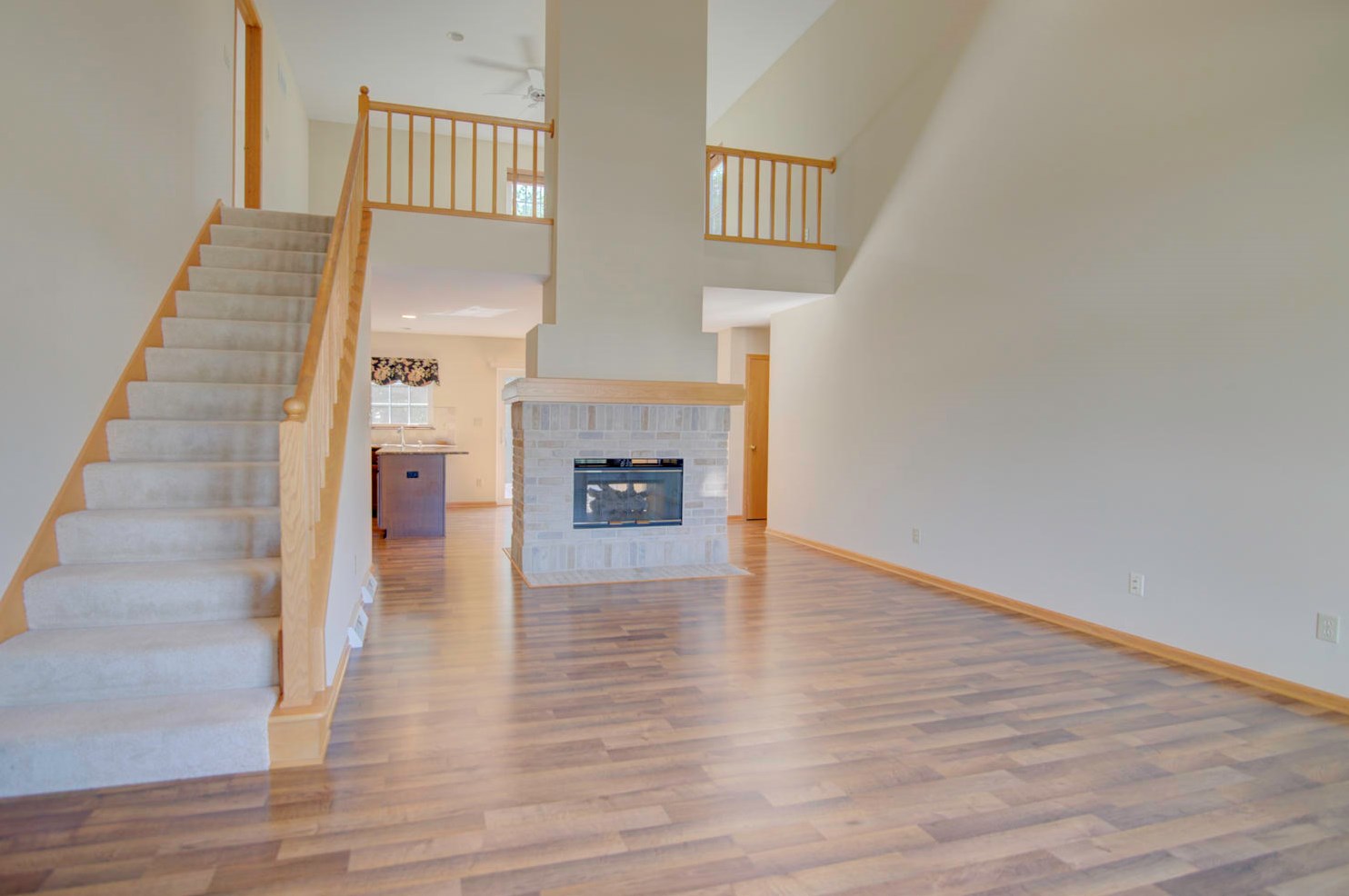 1912 Wexford Ln, Waukesha, WI 53186