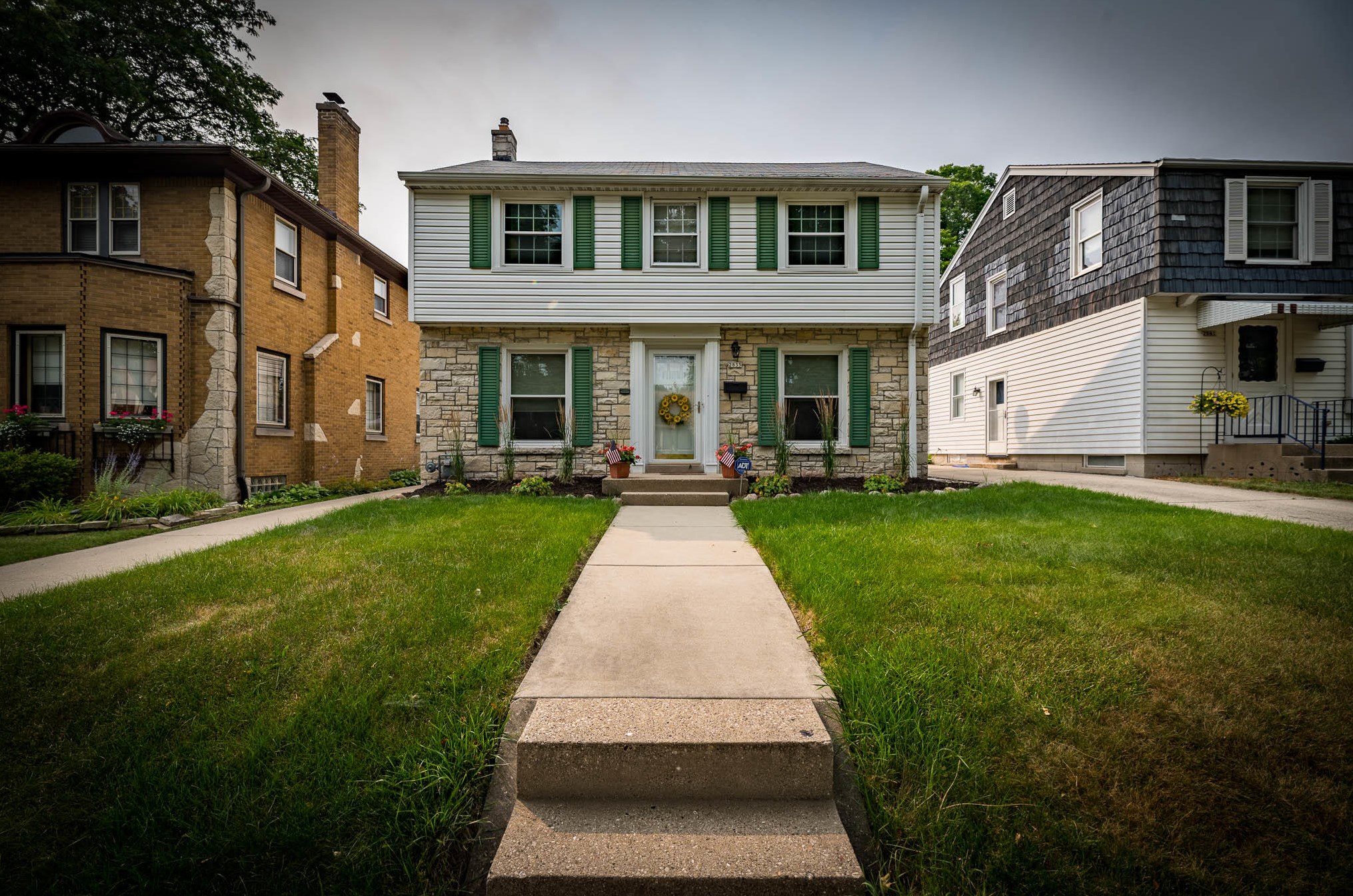 2835 Hartung Ave, Milwaukee, WI 53210-1341