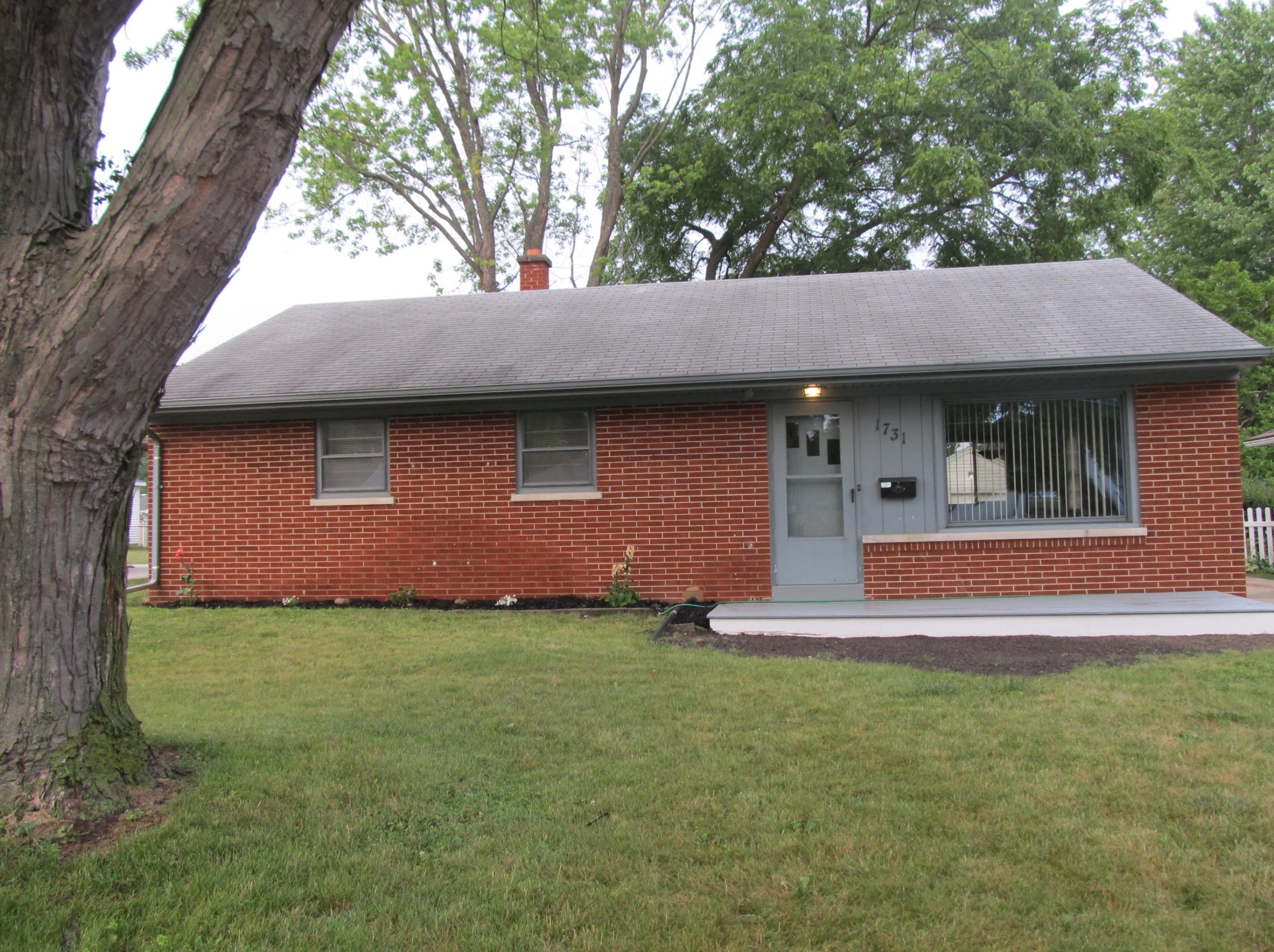 1731 Lathrop Ave, Racine, WI 53405-3777