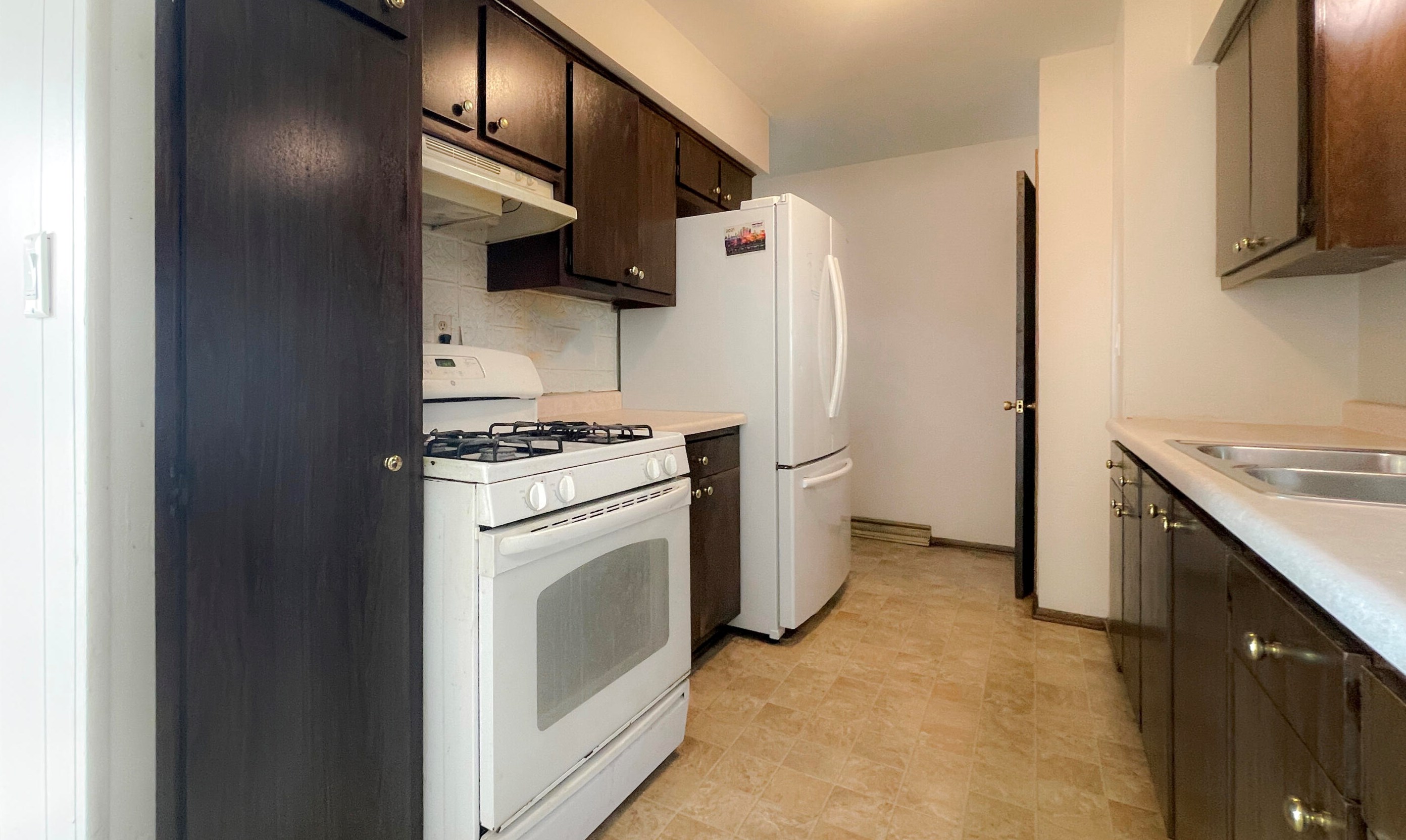 6451 73rd St, Milwaukee WI  53223-6119 exterior