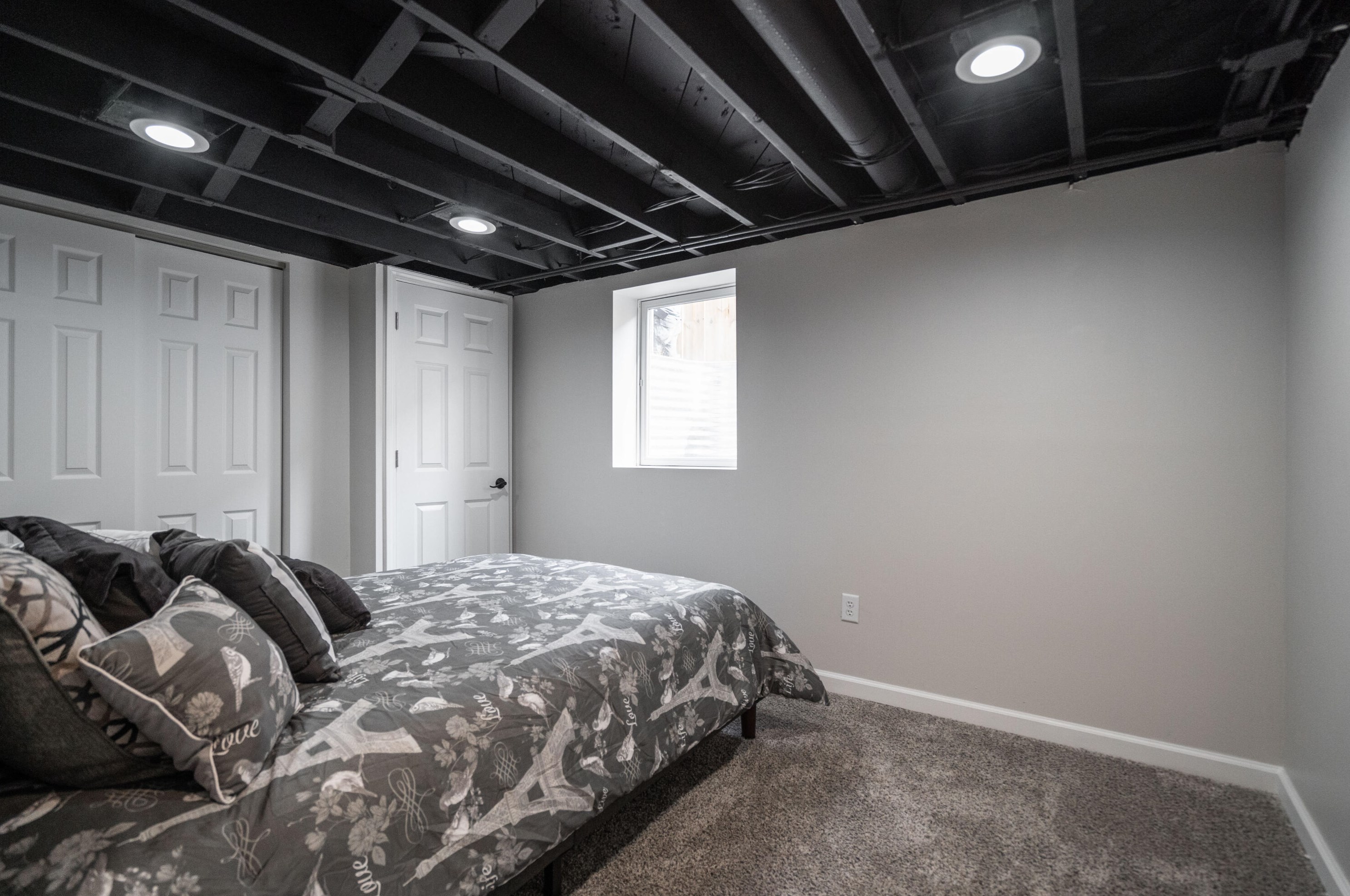 5741 96th St, Milwaukee WI  53225-2614 exterior