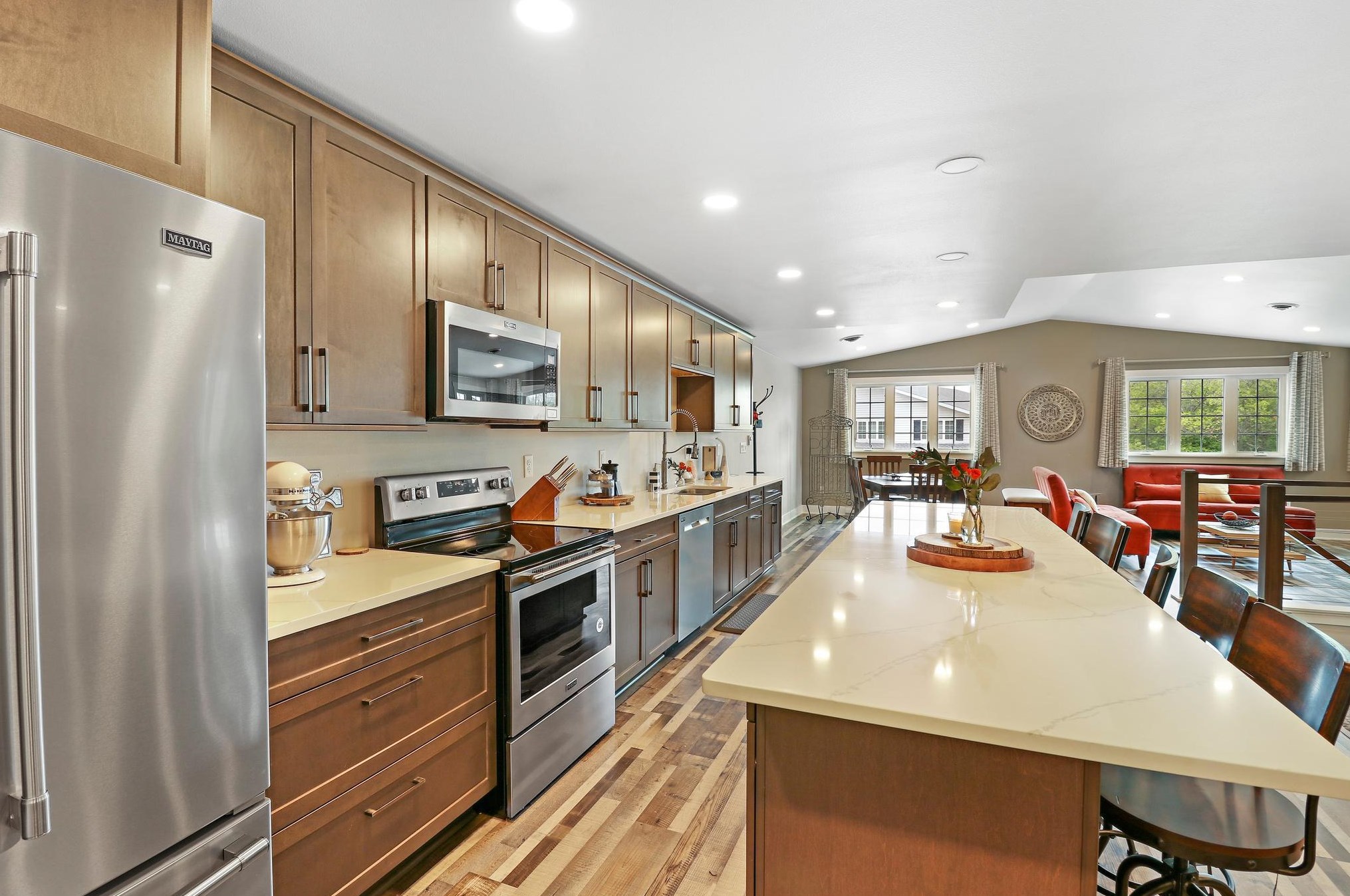 3116 86th St #201, Kenosha, WI 53142