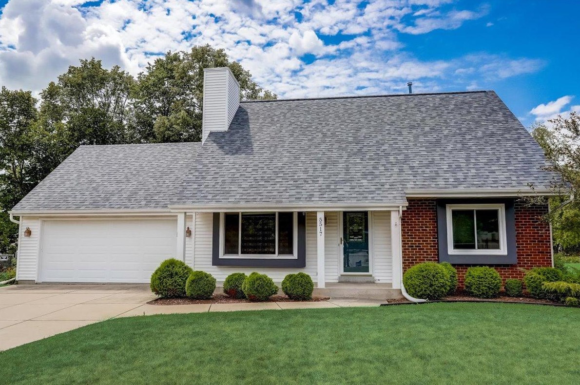 5517 Beacon Hill Dr, Hales Corners, WI 53132-9029
