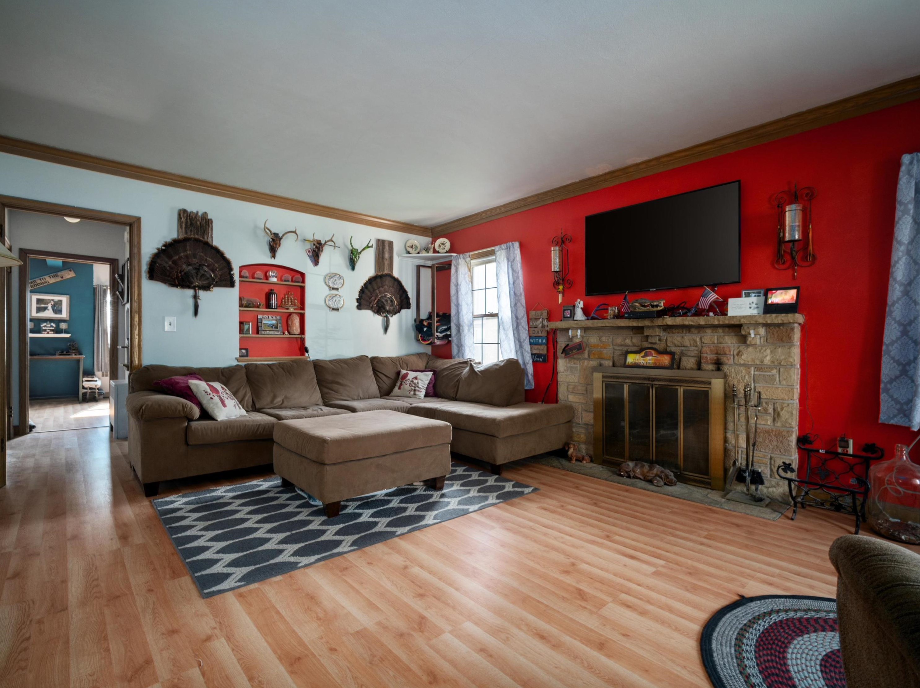 337 North St, Plymouth WI 53073-1227 exterior