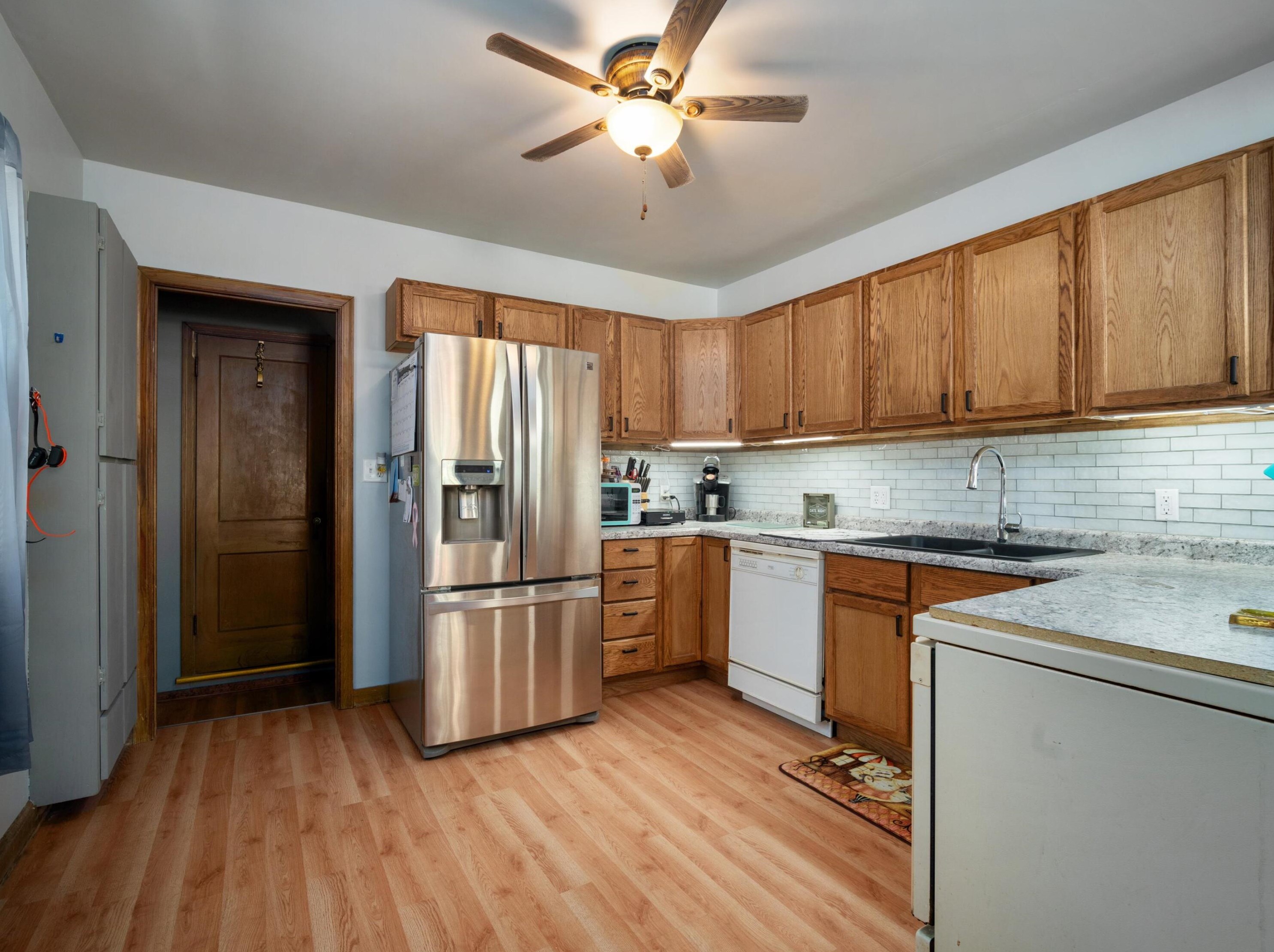 337 North St, Plymouth WI 53073-1227 exterior