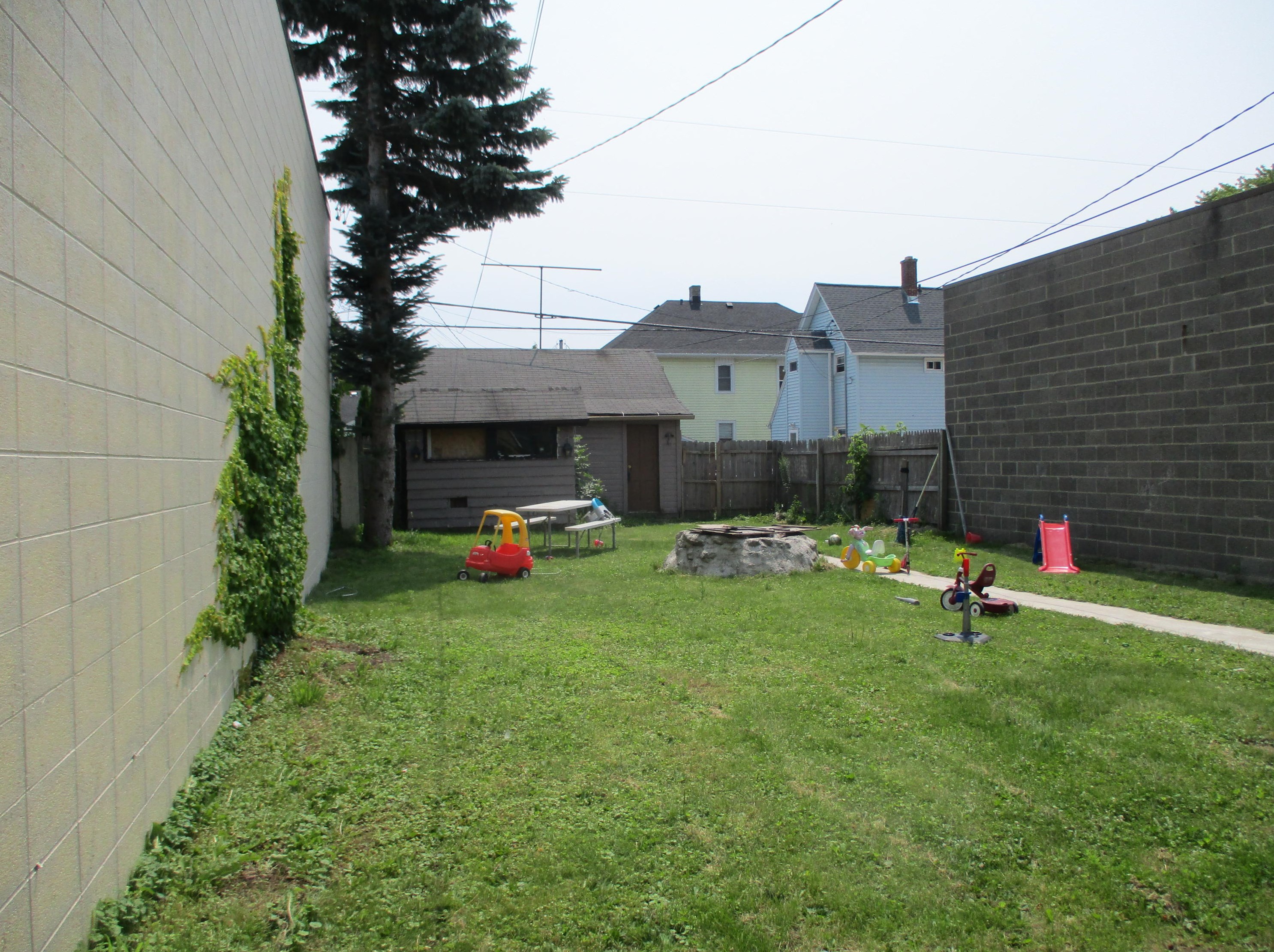 1127 Michigan Ave, Sheboygan, WI 53081