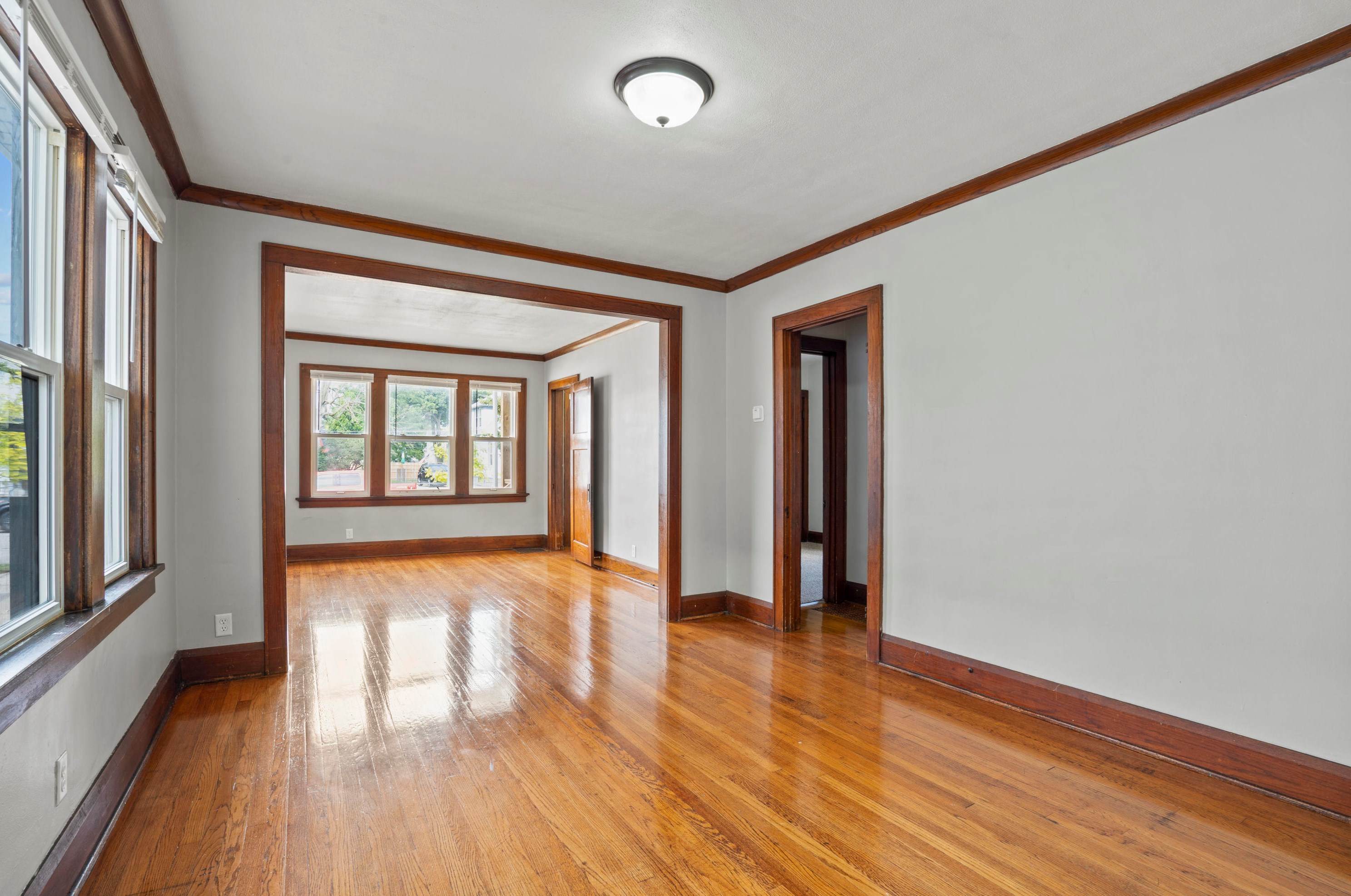 1919 Jay Eye See Ave, Racine, WI 53403-2447