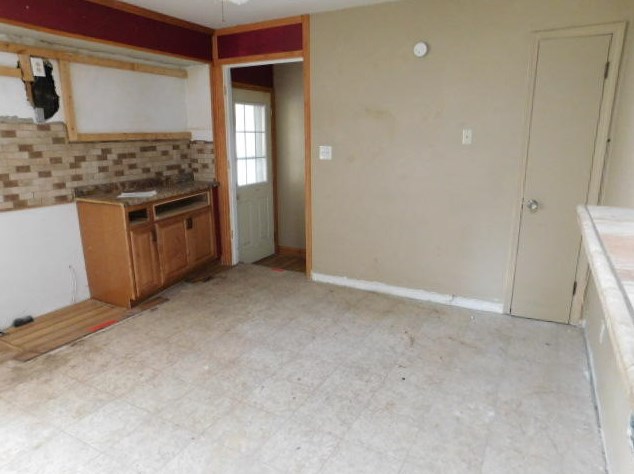 741 Edgewood Ave, South Milwaukee WI  53172-3847 exterior