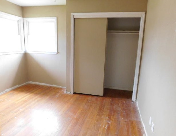 741 Edgewood Ave, South Milwaukee WI  53172-3847 exterior