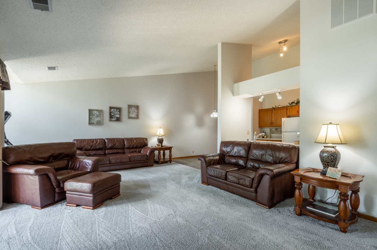 757 Quinlan Dr #f, Pewaukee, WI 53072