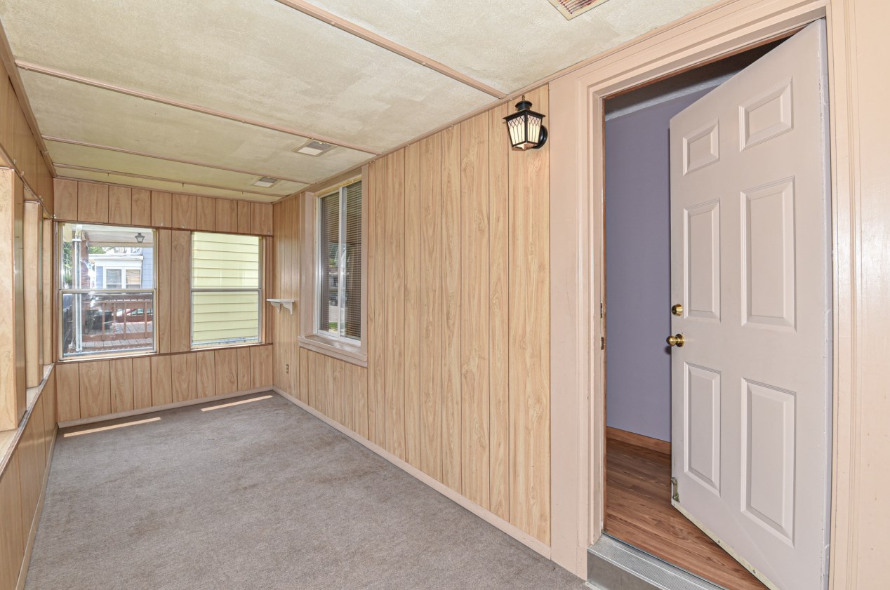 6504 24th Ave, Kenosha, WI 53143