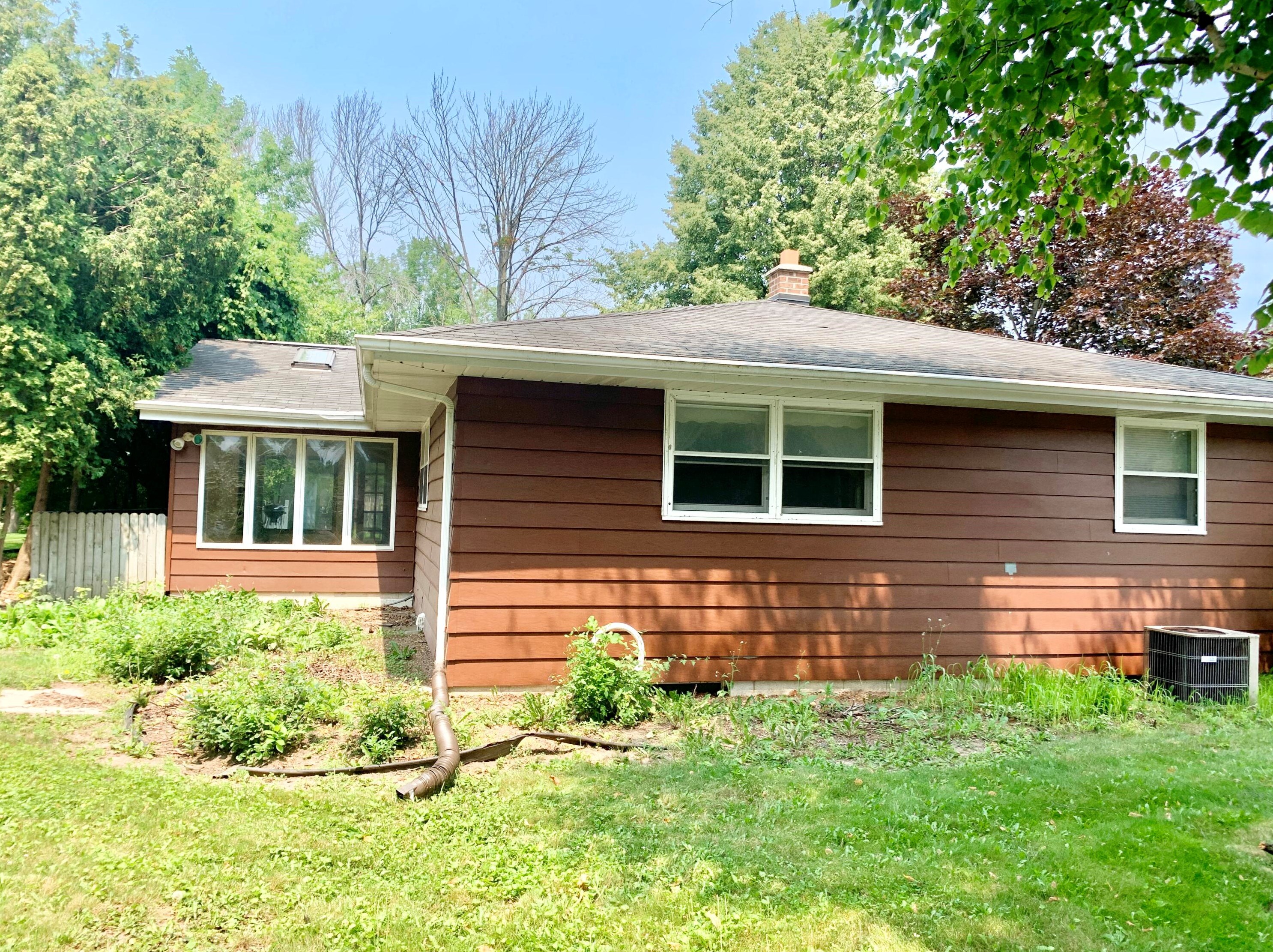 3920 S 17th Pl, Sheboygan, WI 53081