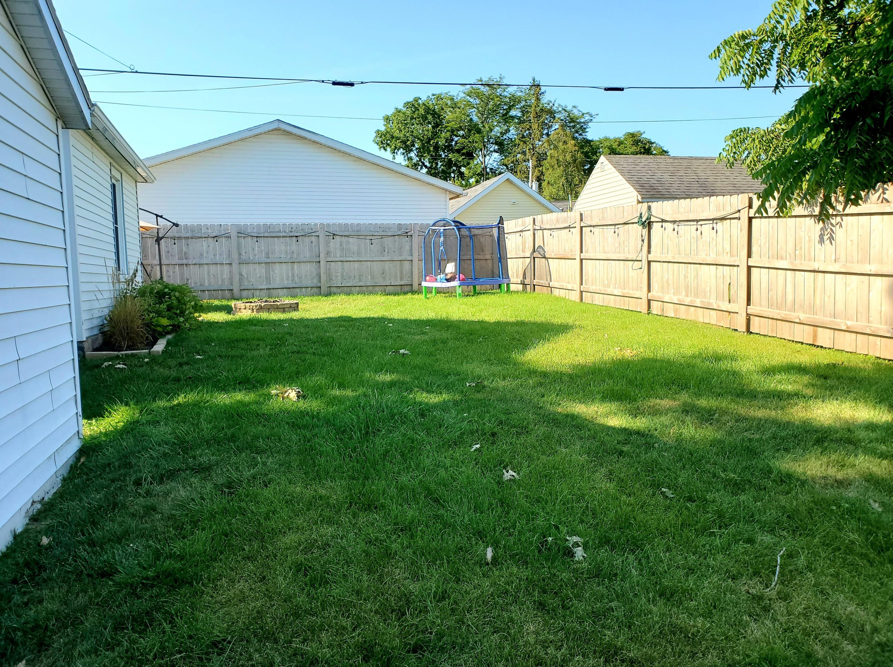 908 Vine St, Watertown, WI 53098