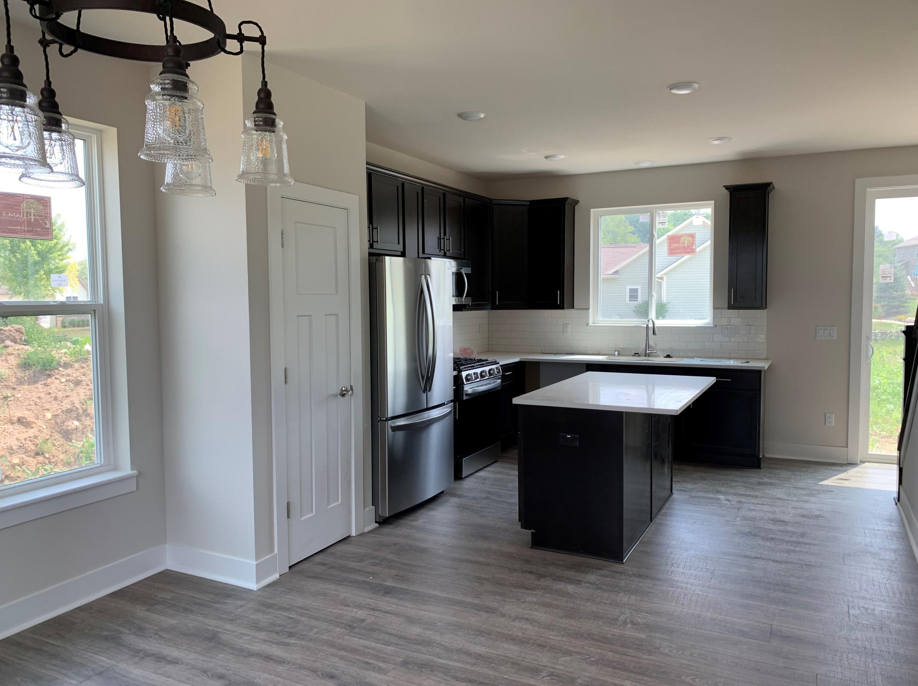 1091 Juniper Ln, Hartford, WI 53027-2087