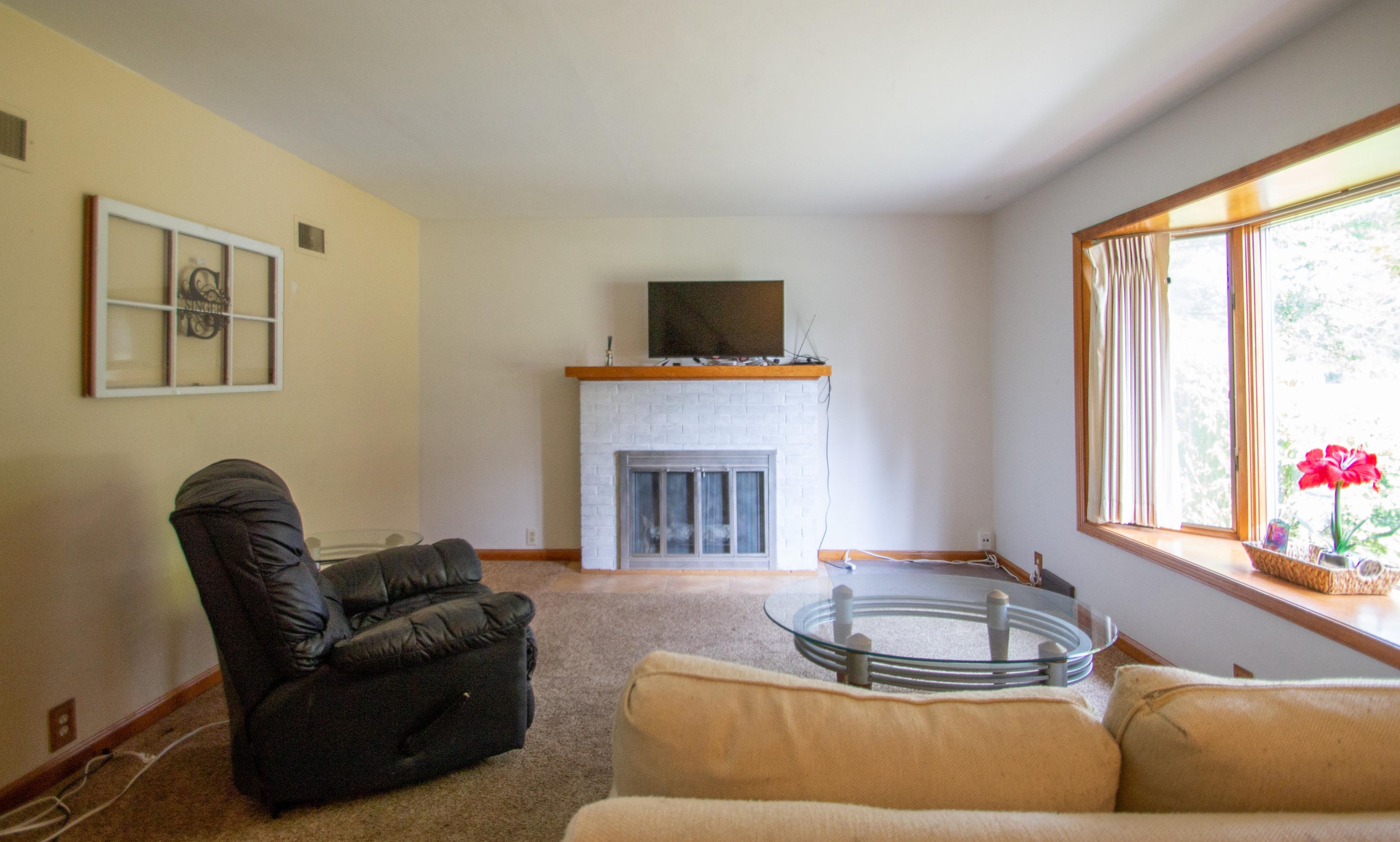 14115 W Glendale Dr, Waukesha, WI 53151