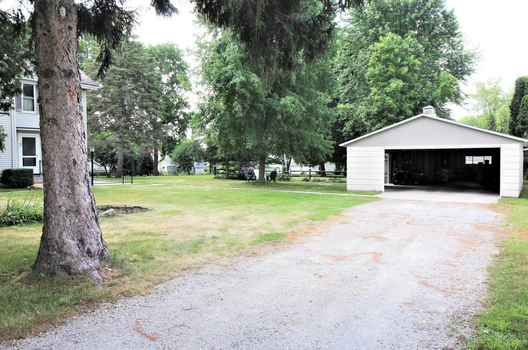 221 Margaret St, Watertown, WI 53098