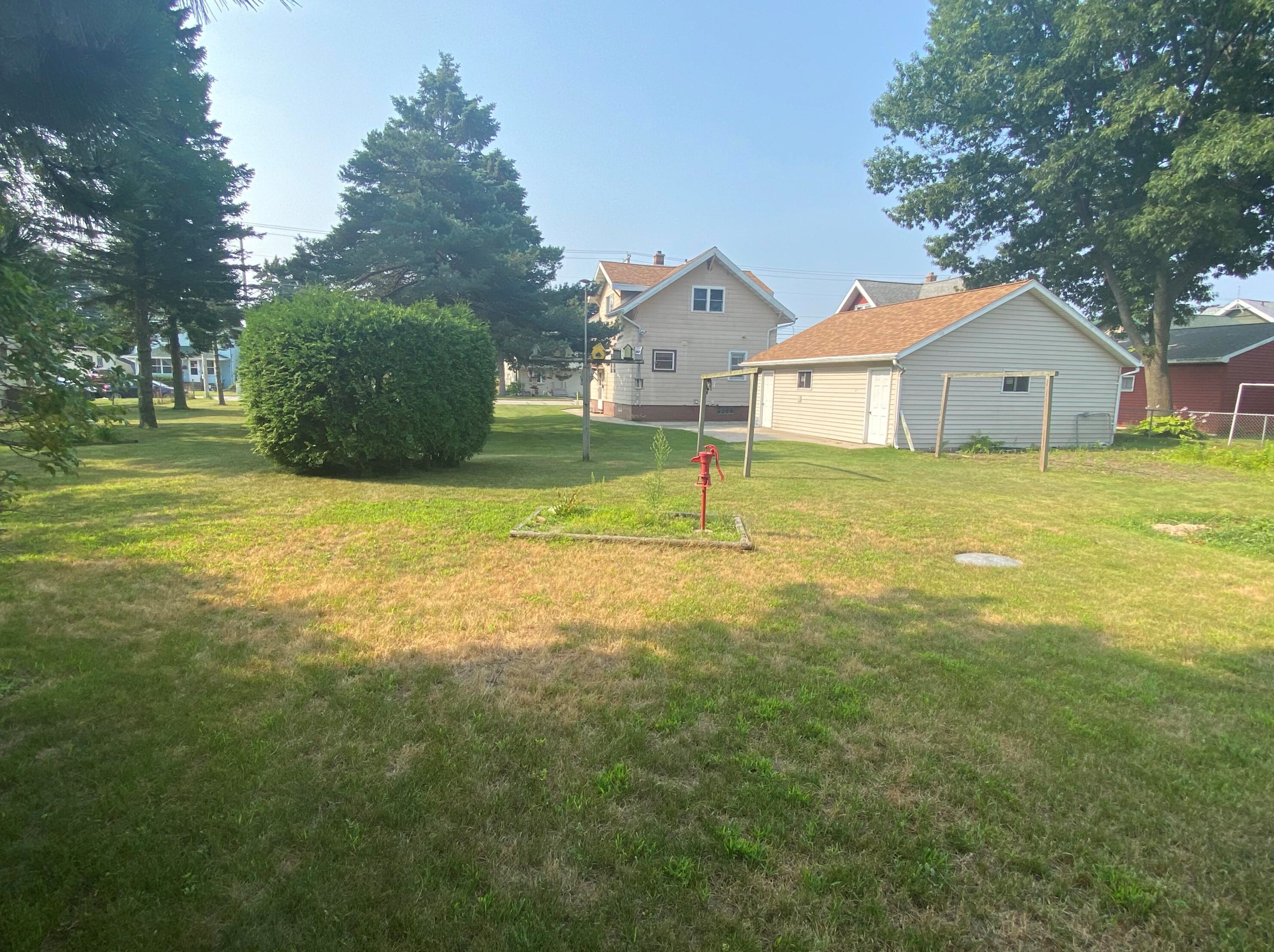 2300 13th St, Two Rivers, WI 54241