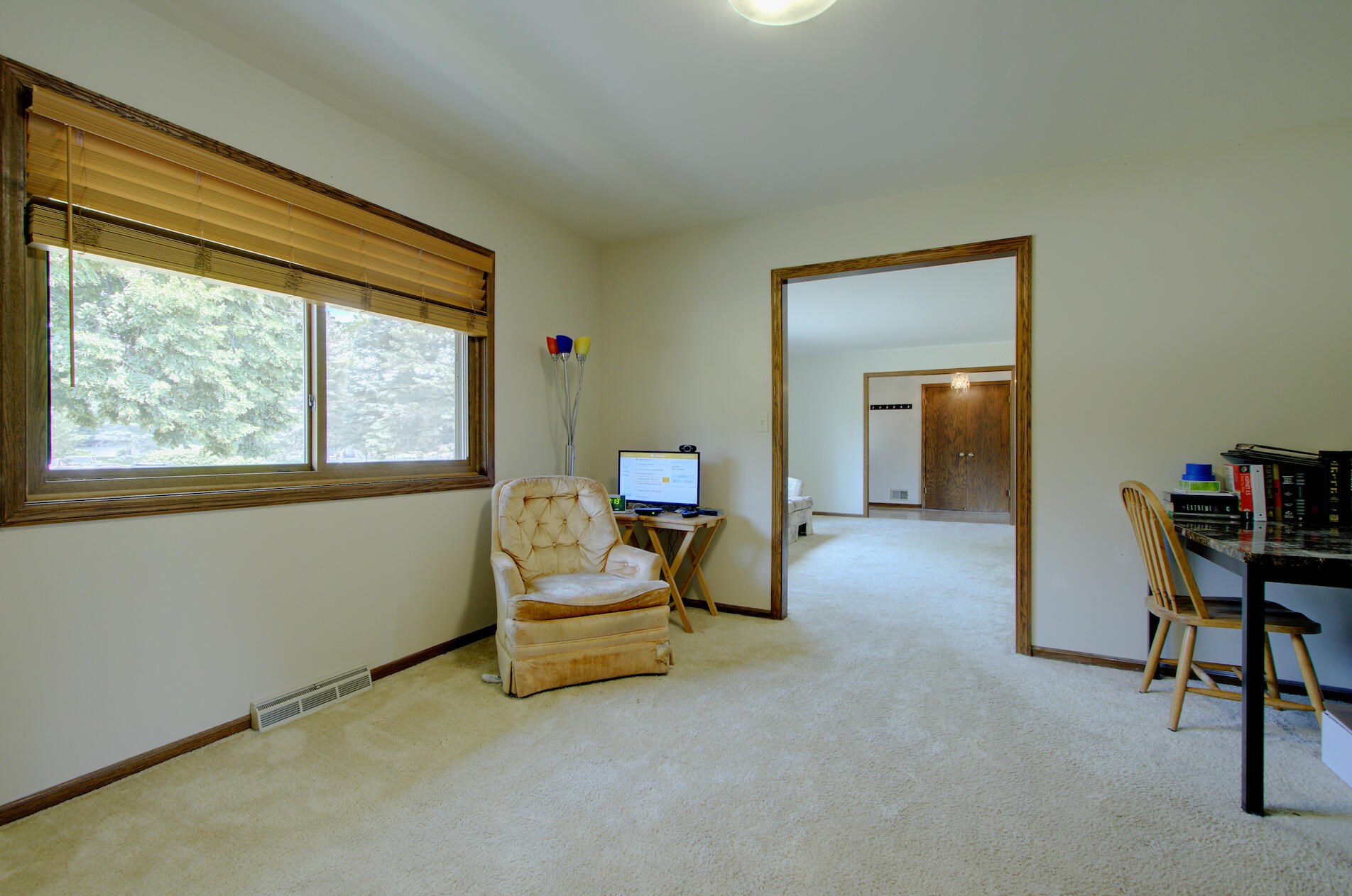 4100 Alpine Cir, Brookfield WI  53005-1410 exterior