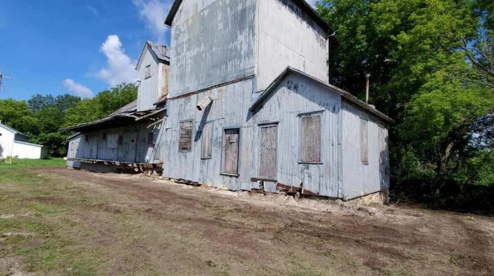 3812 Elevator Rd, Cato, WI 54230