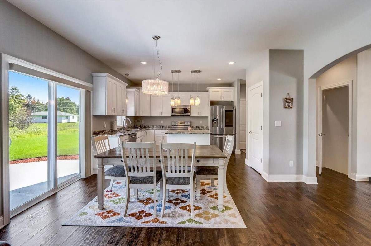 2230 Southland Dr, Oak Creek WI  53154-3631 exterior