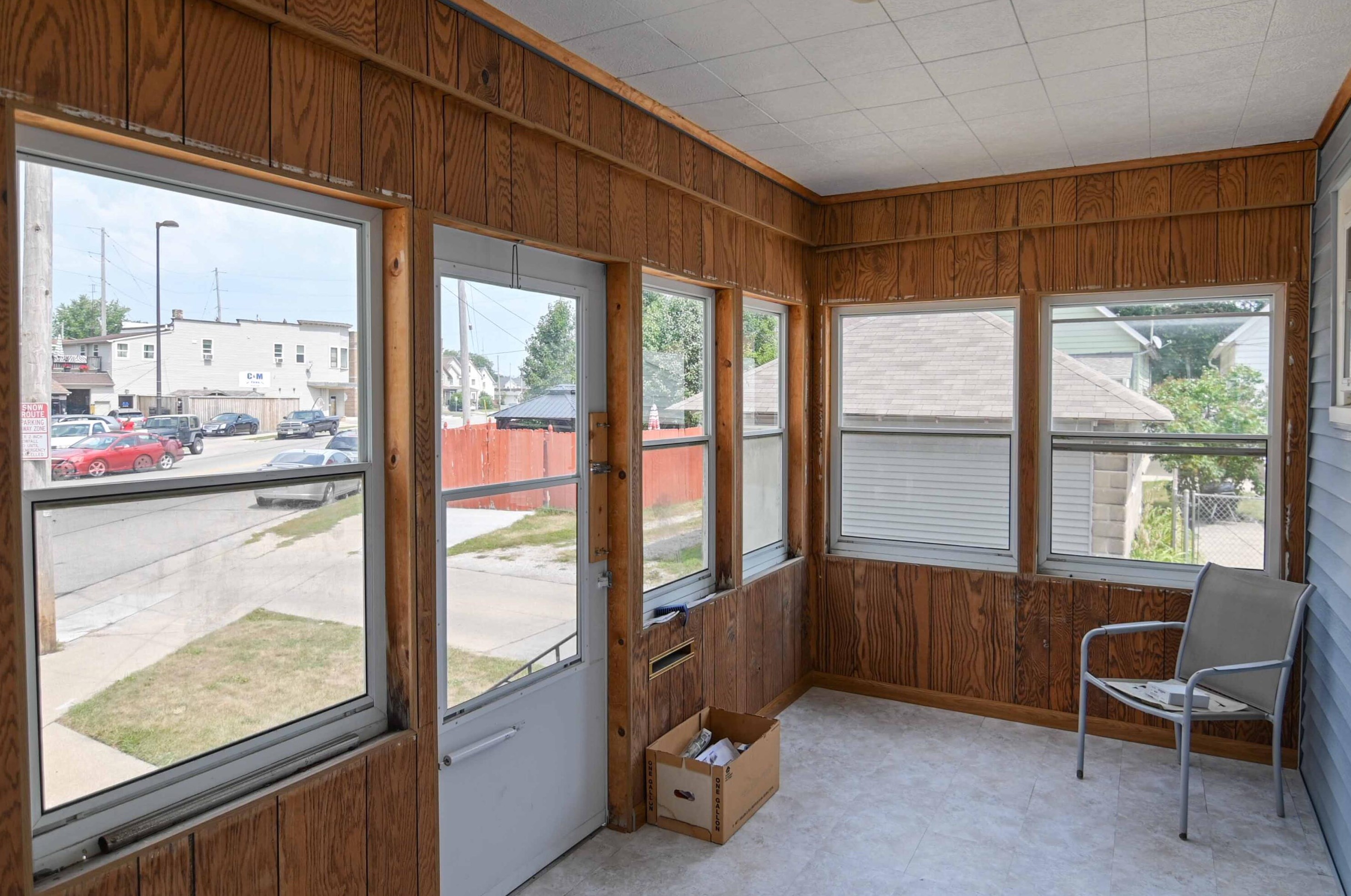 2419 Roosevelt Rd, Kenosha, WI 53143