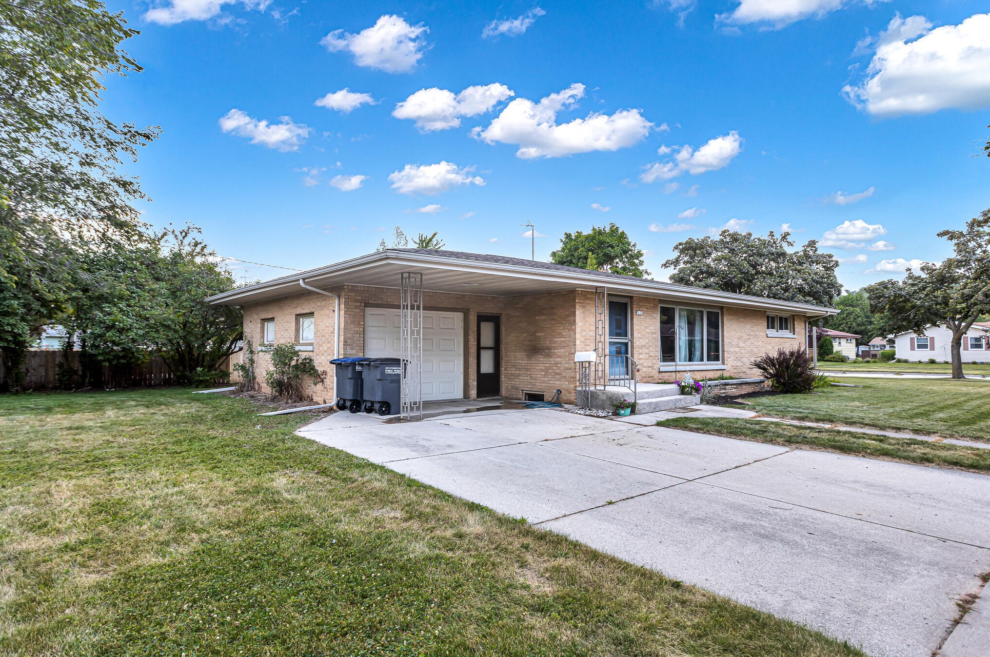 2636 28th St, Sheboygan, WI 53083-3701