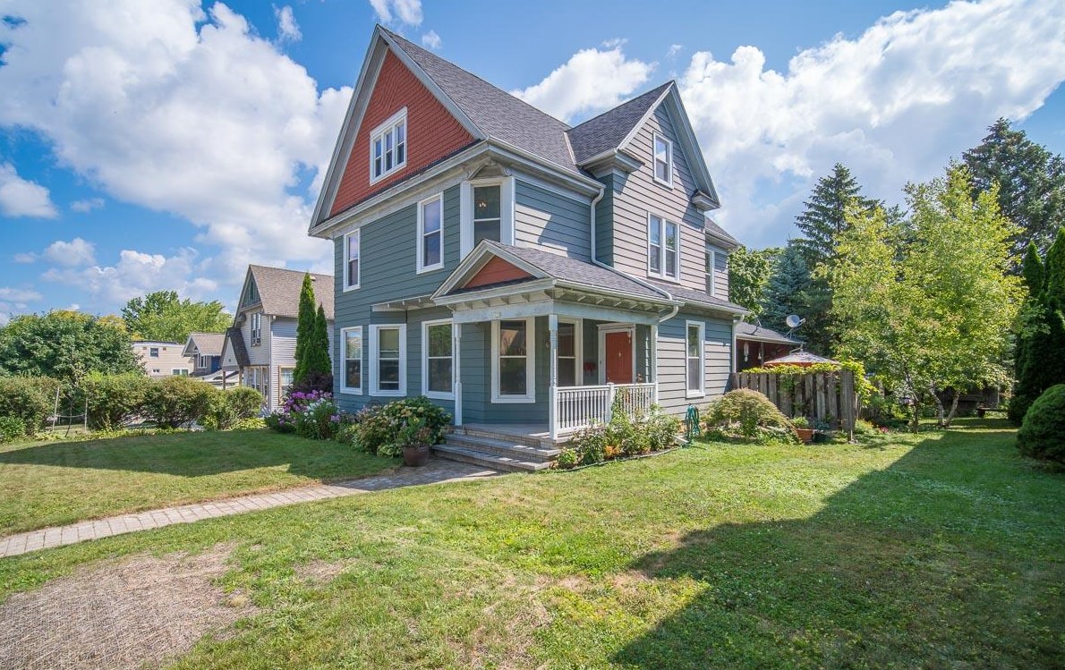 133 S 8th Ave, West Bend, WI 53095