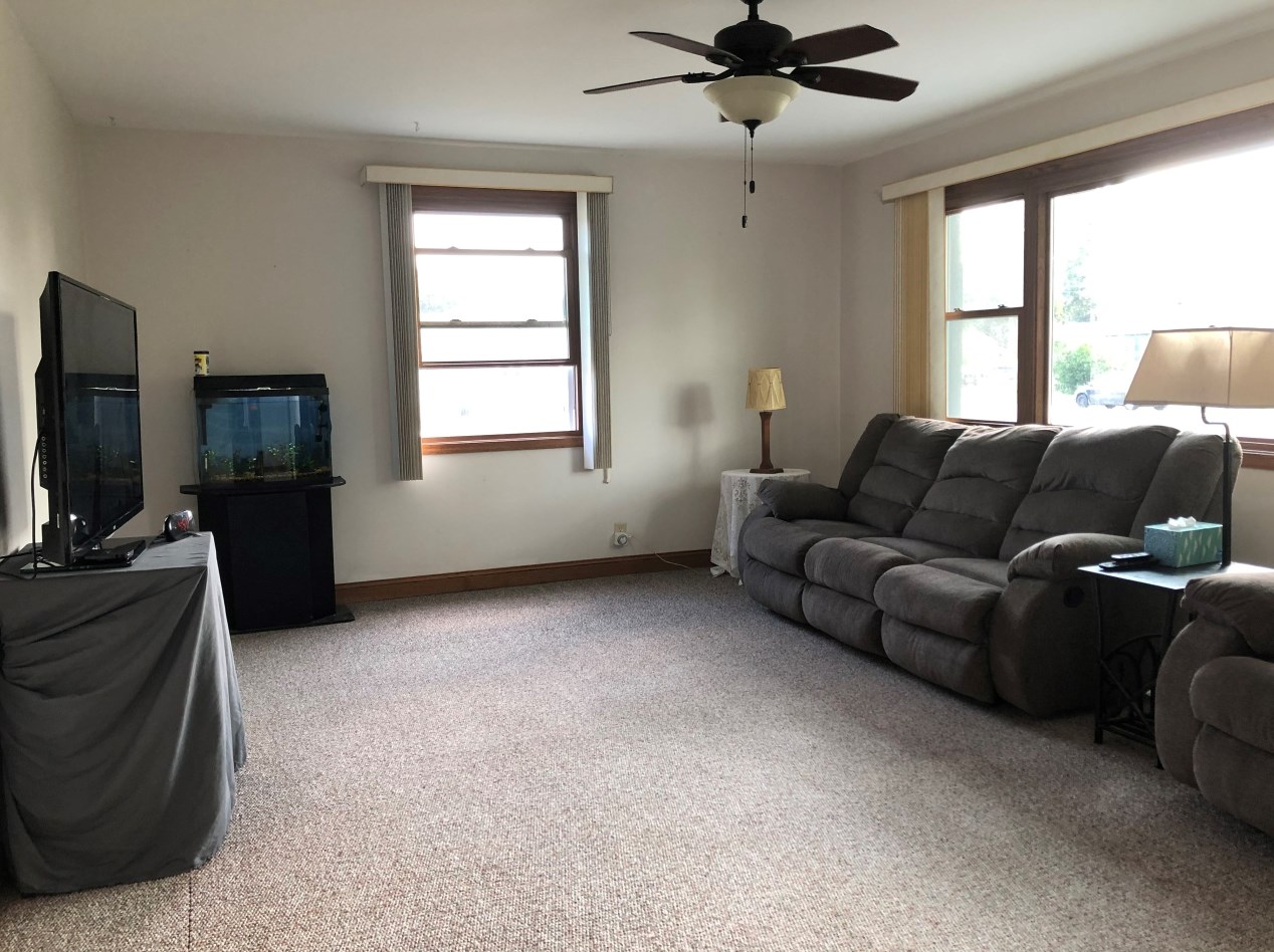 3427 Sheridan Rd, Racine, WI 53403-3666