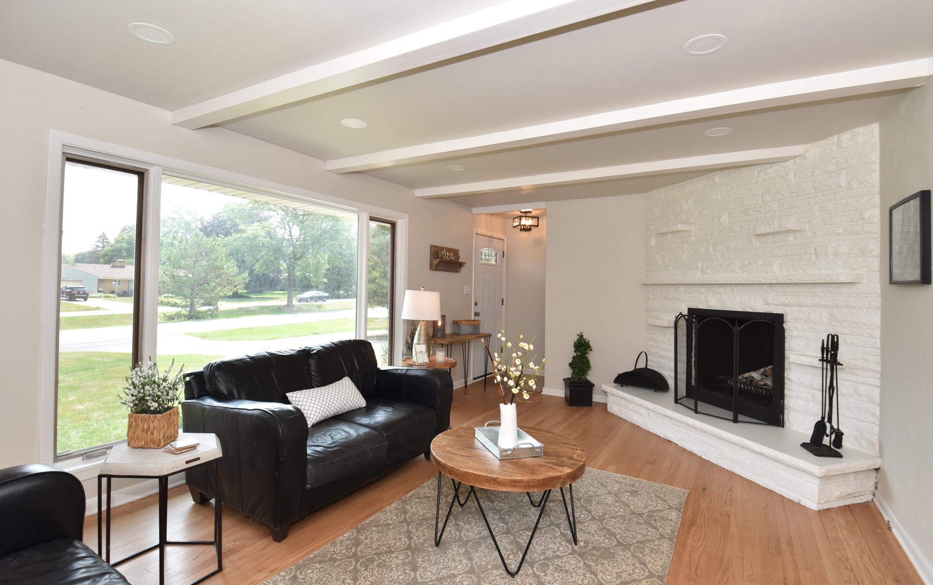 2825 Burlawn Pkwy, Brookfield, WI 53005-1906
