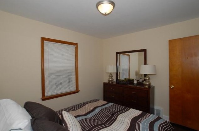 3919 Plankinton Ave, Cudahy WI  53110-1514 exterior