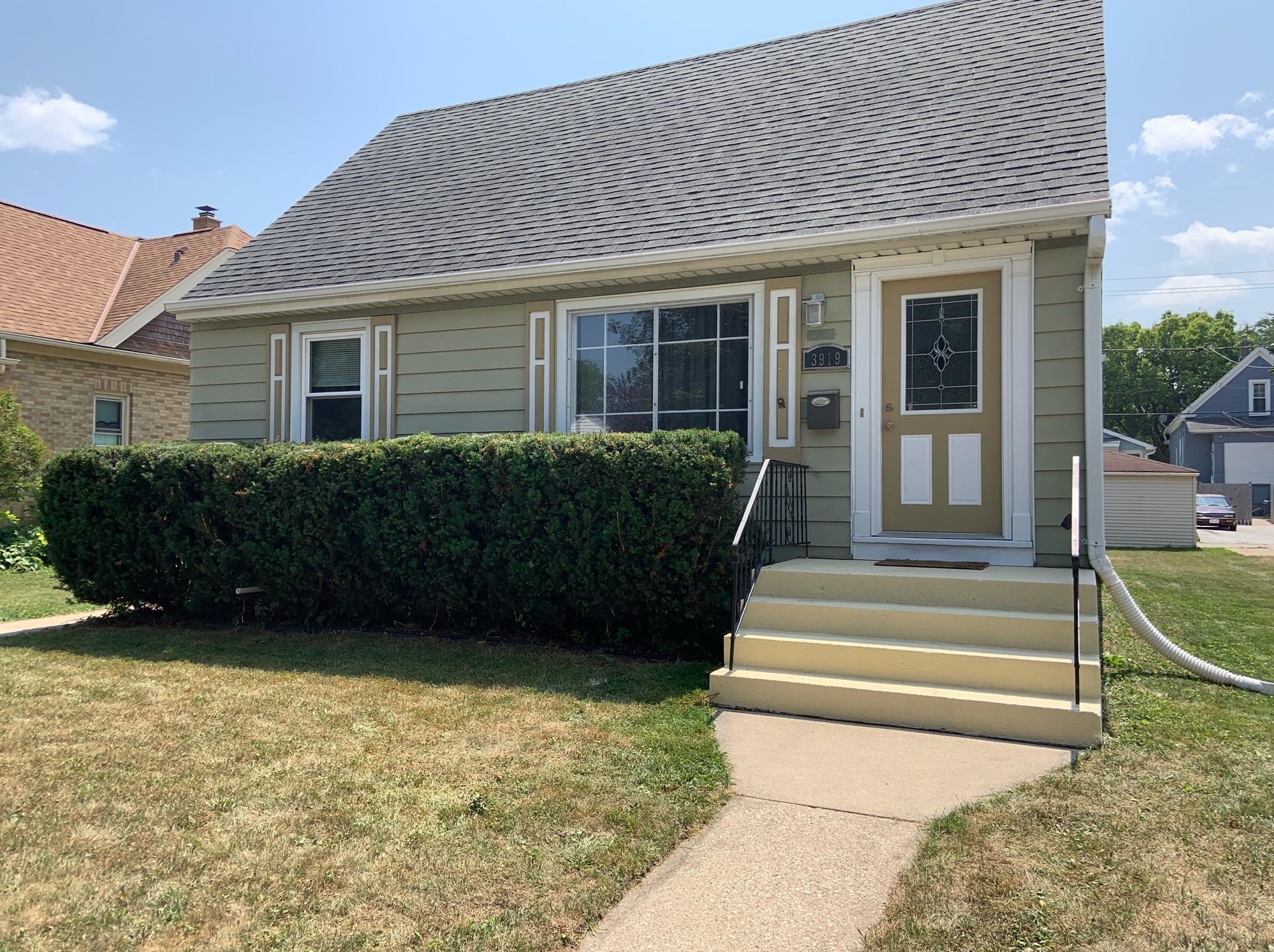 3919 Plankinton Ave, Cudahy WI  53110-1514 exterior