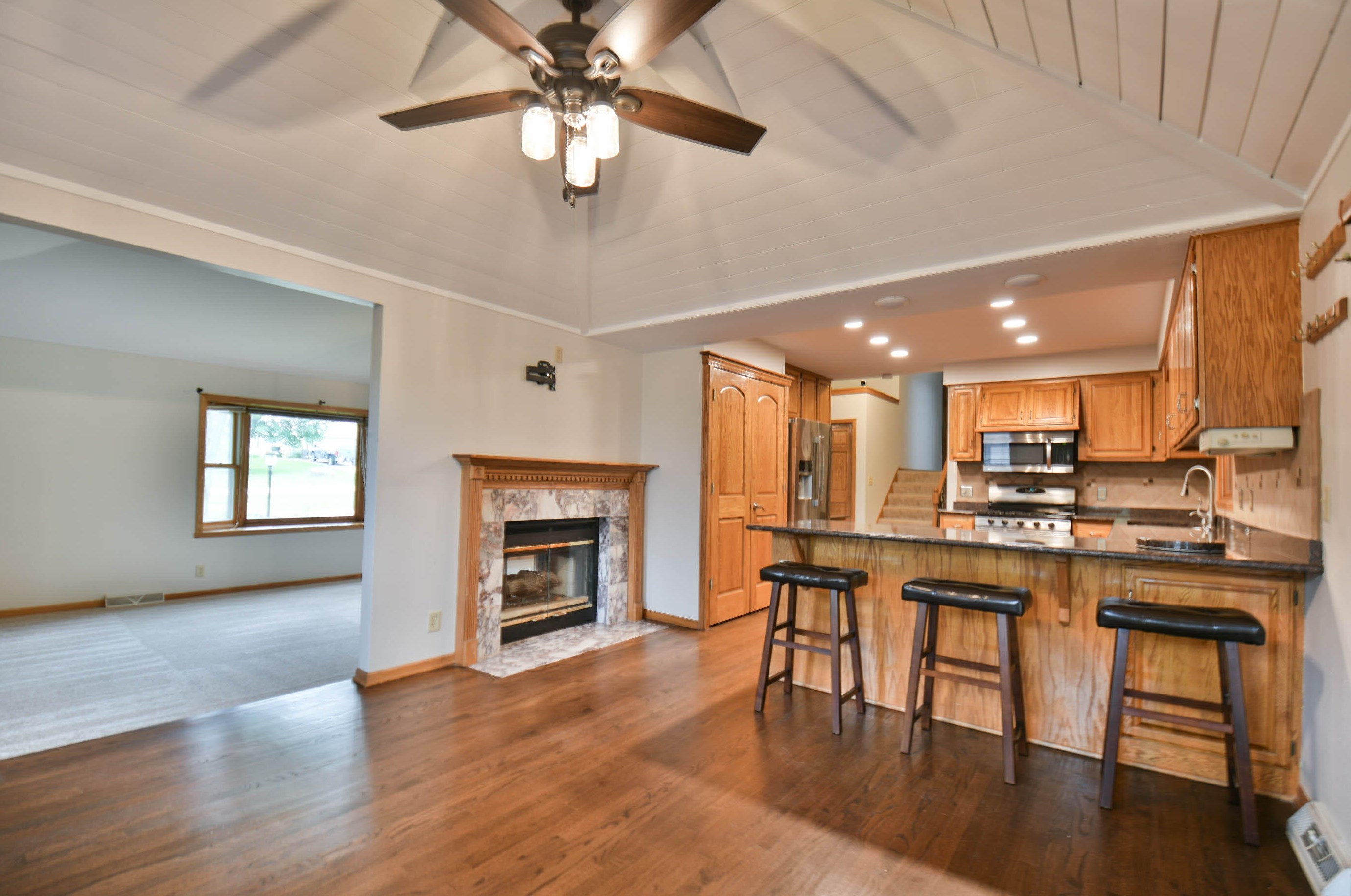 17740 Bolter Ln, Brookfield WI  53045-3457 exterior