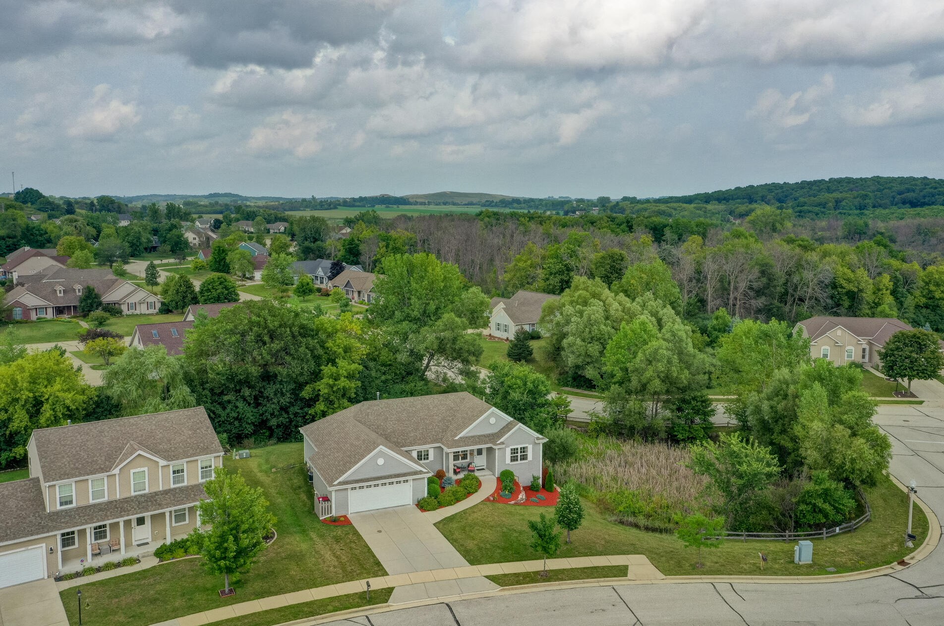 760 Summerset Dr, Johnson Creek, WI 53038-9479