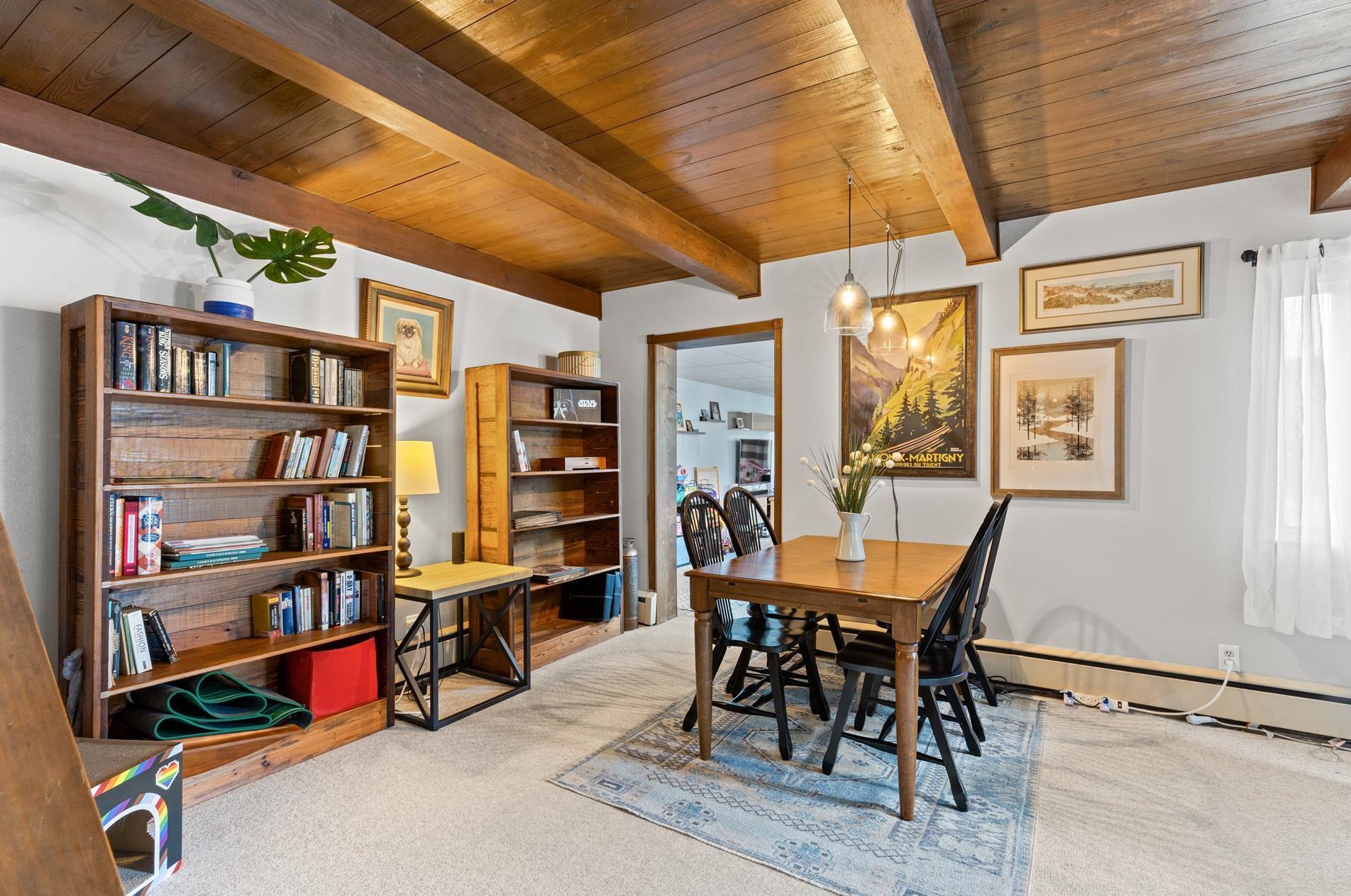 5590 Arrowwood St, Greendale, WI 53129