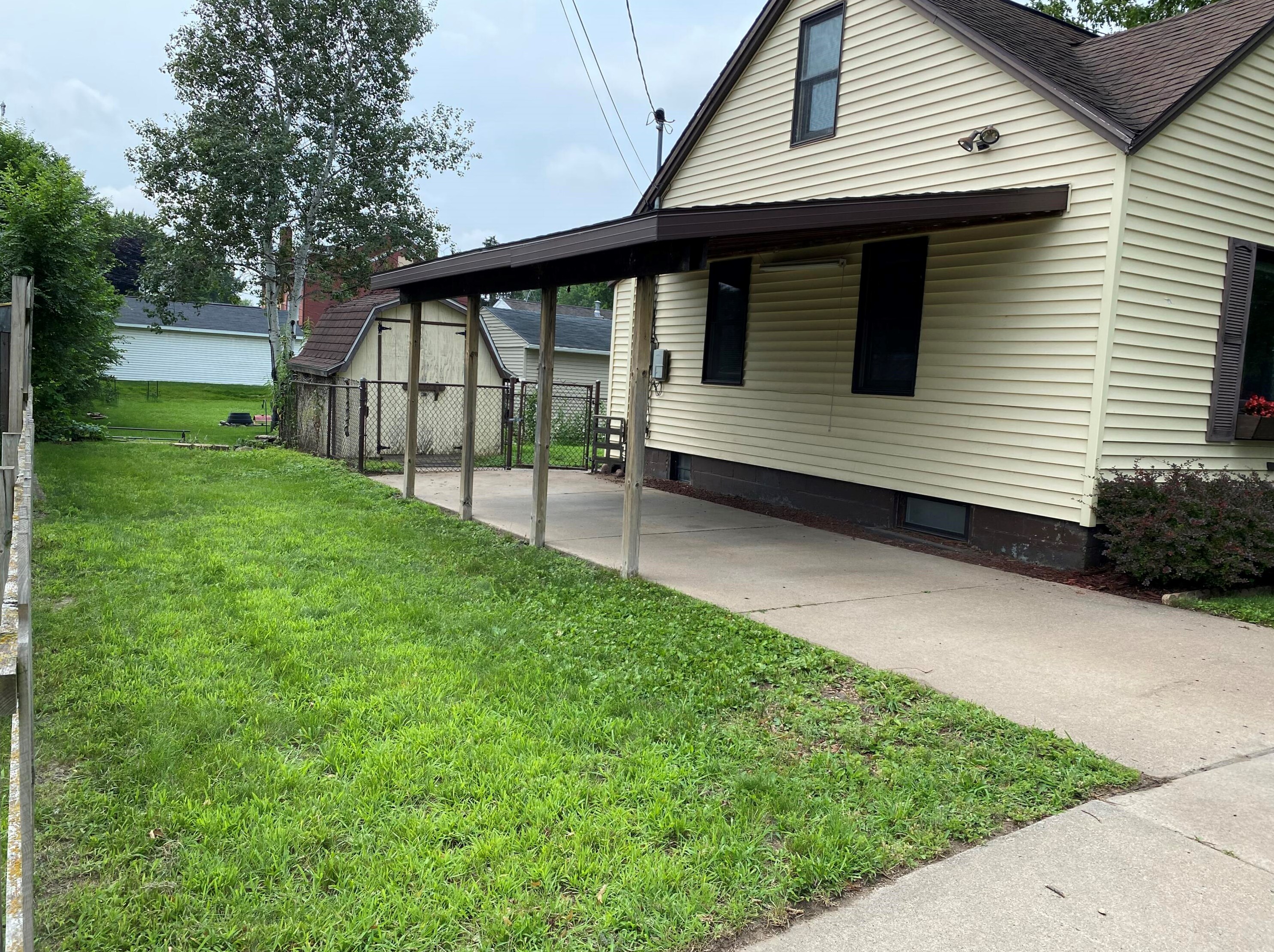 1610 Livingston St, La Crosse, WI 54601